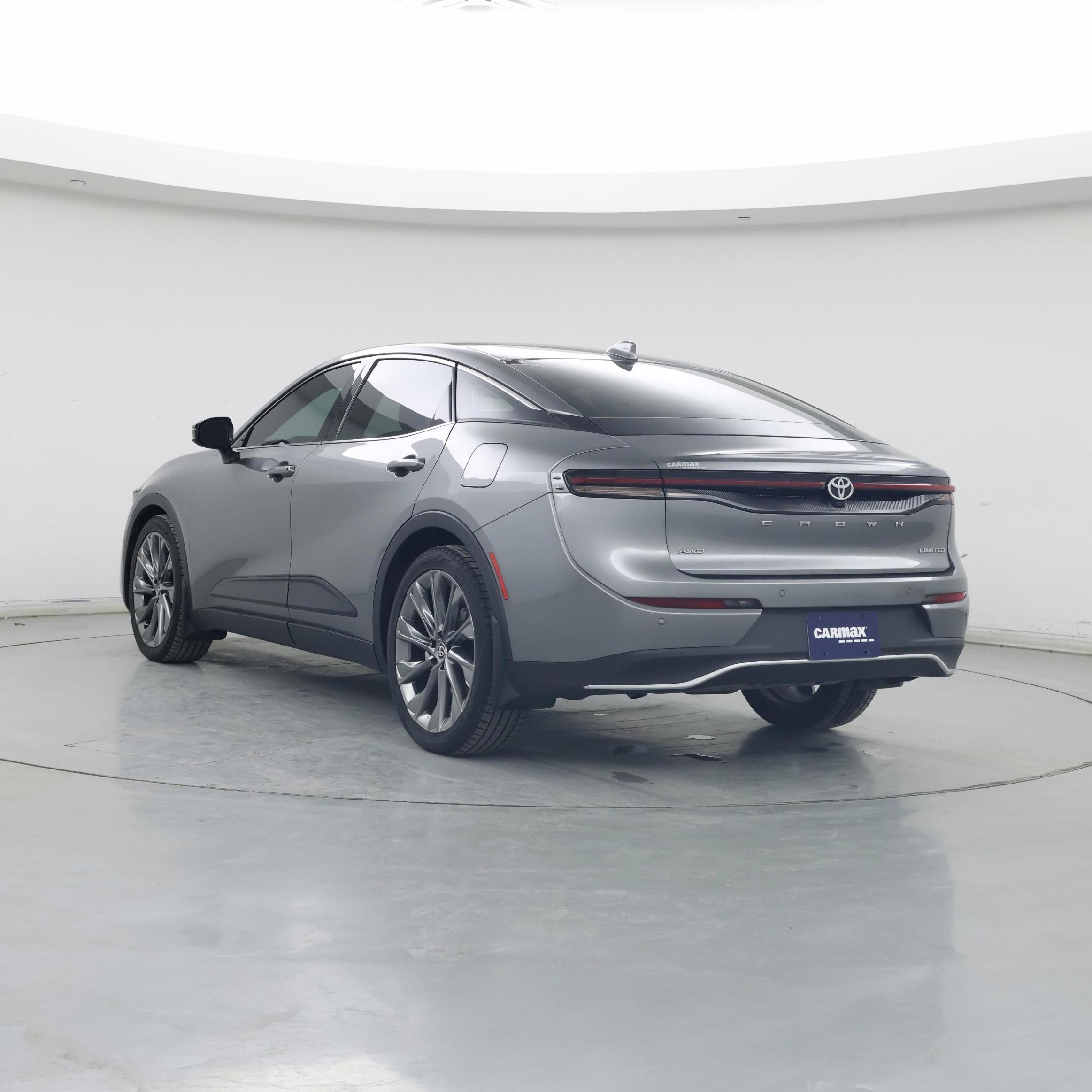 Thumbnail: 2023 Toyota Crown - 2