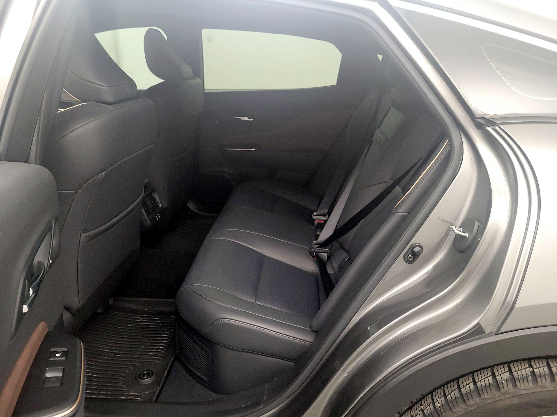 Thumbnail: 2023 Toyota Crown - 20