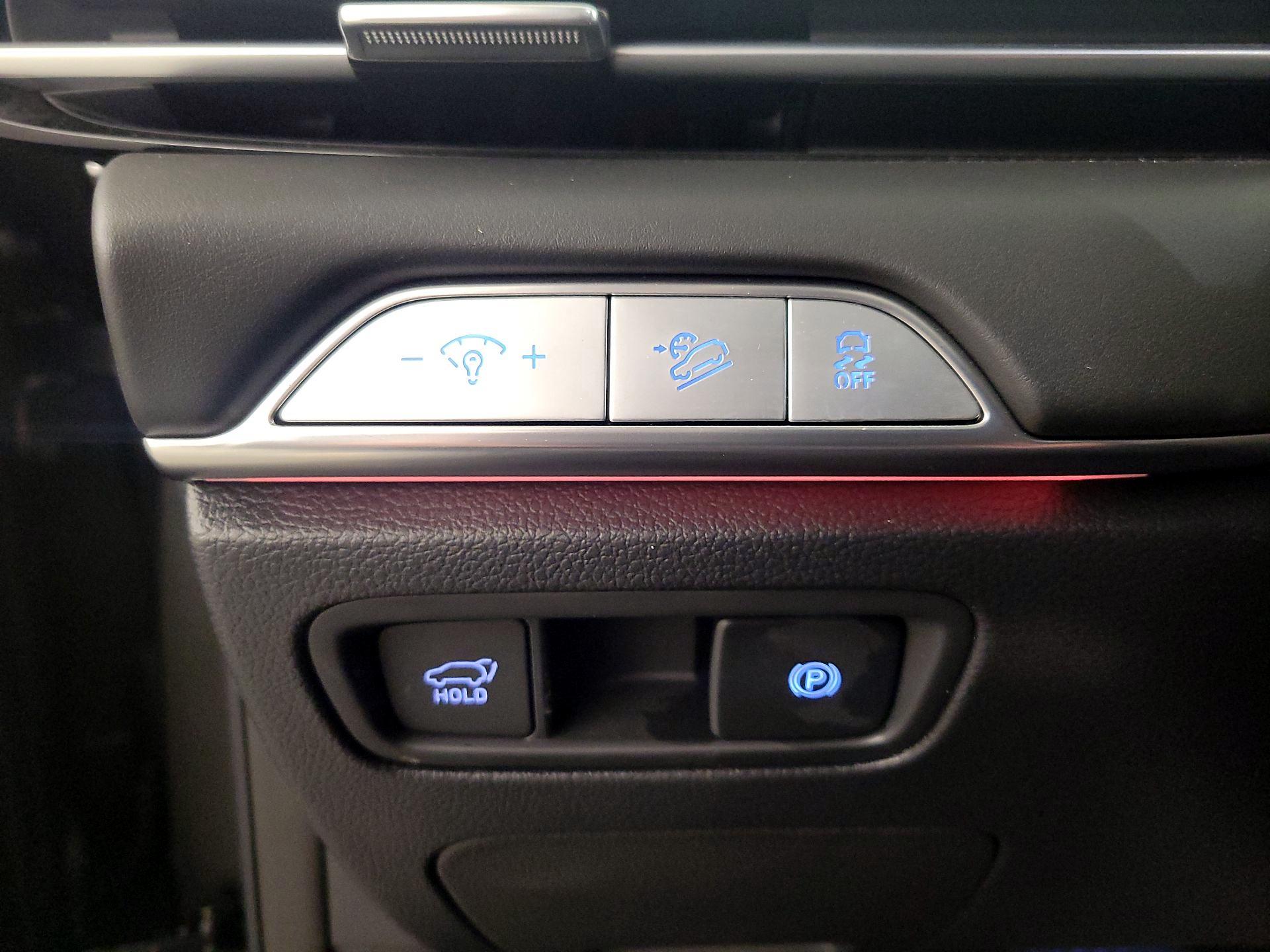 Thumbnail: 2025 Genesis GV80 - 13