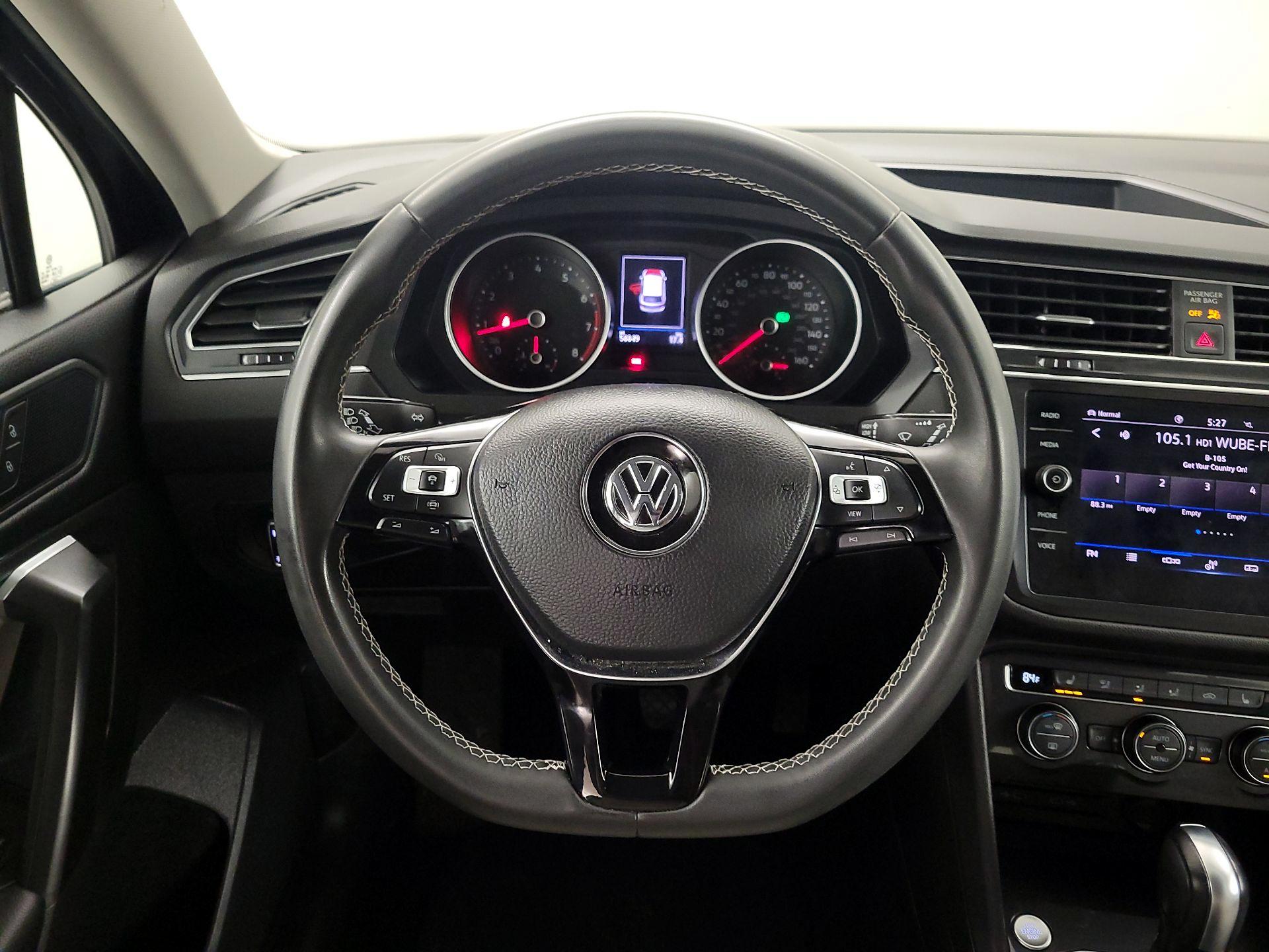 Thumbnail: 2021 Volkswagen Tiguan - 10