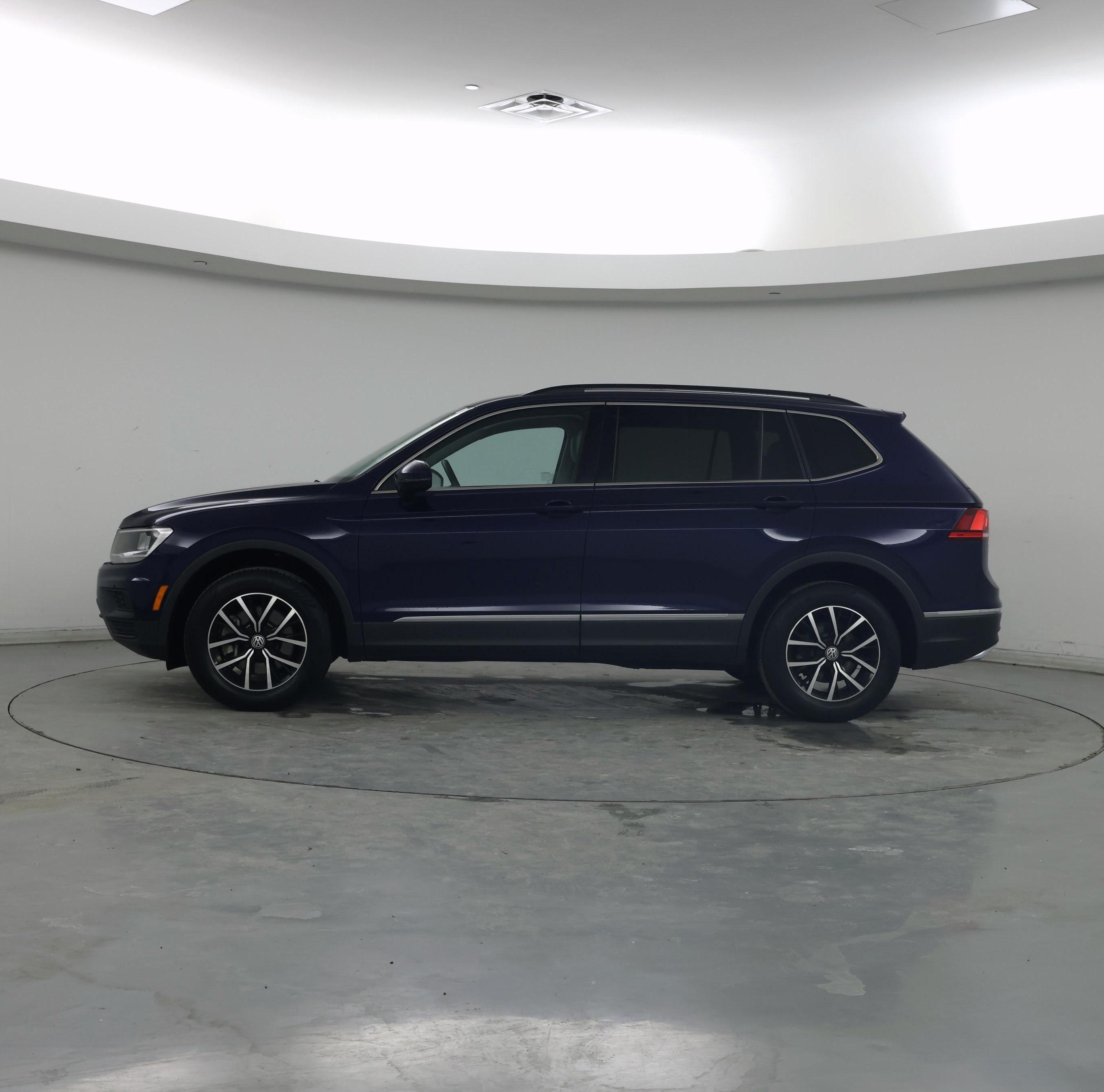 Thumbnail: 2021 Volkswagen Tiguan - 3