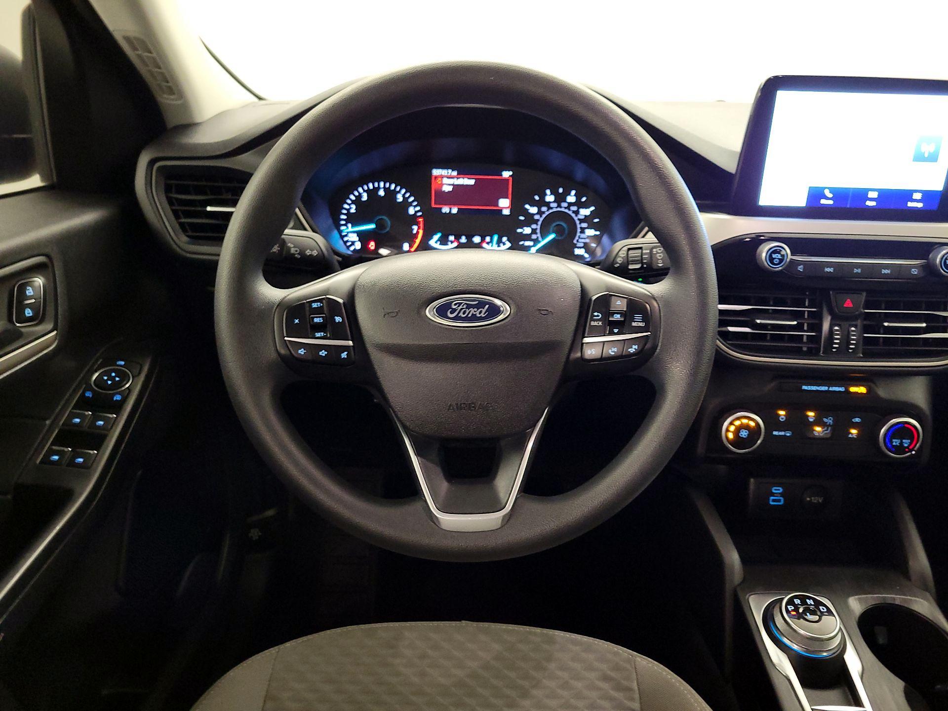 Thumbnail: 2022 Ford Escape - 10