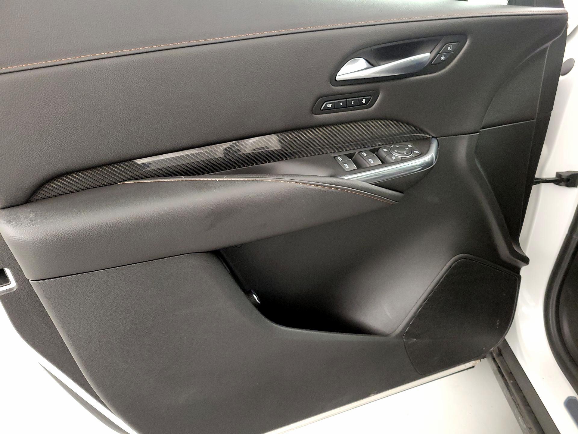 Thumbnail: 2020 Cadillac XT4 - 12