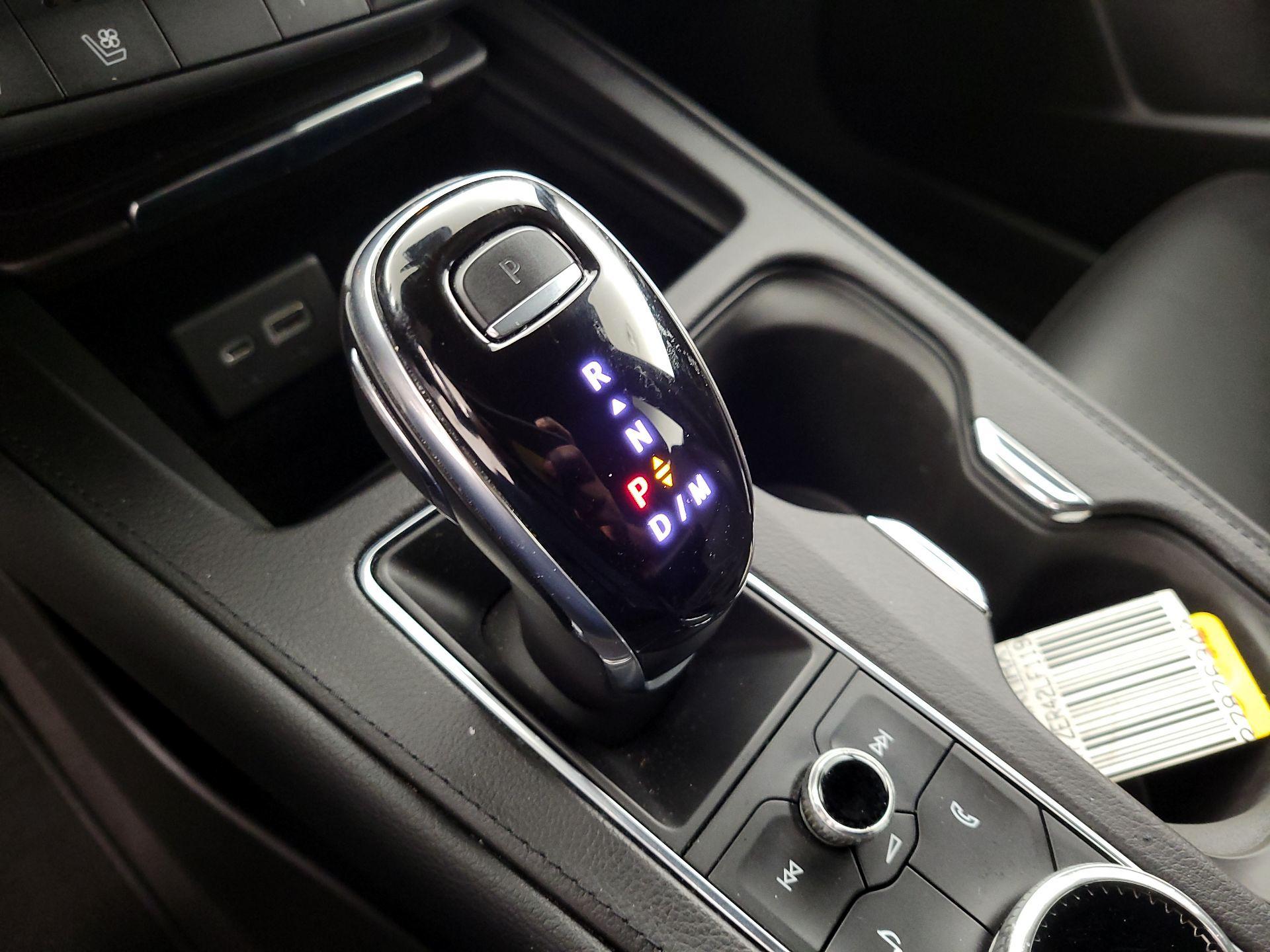 Thumbnail: 2020 Cadillac XT4 - 17