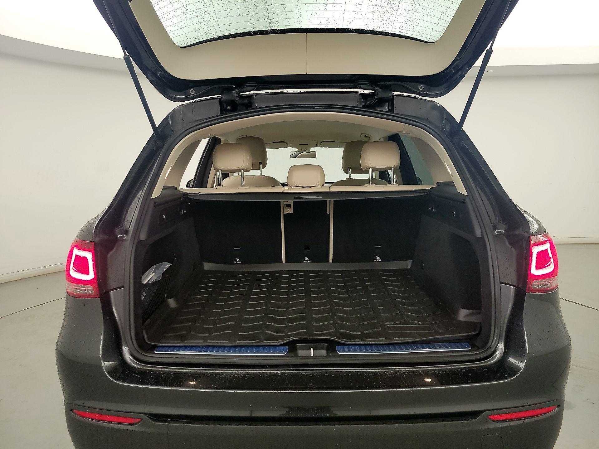 Thumbnail: 2020 Mercedes-Benz GLC - 20