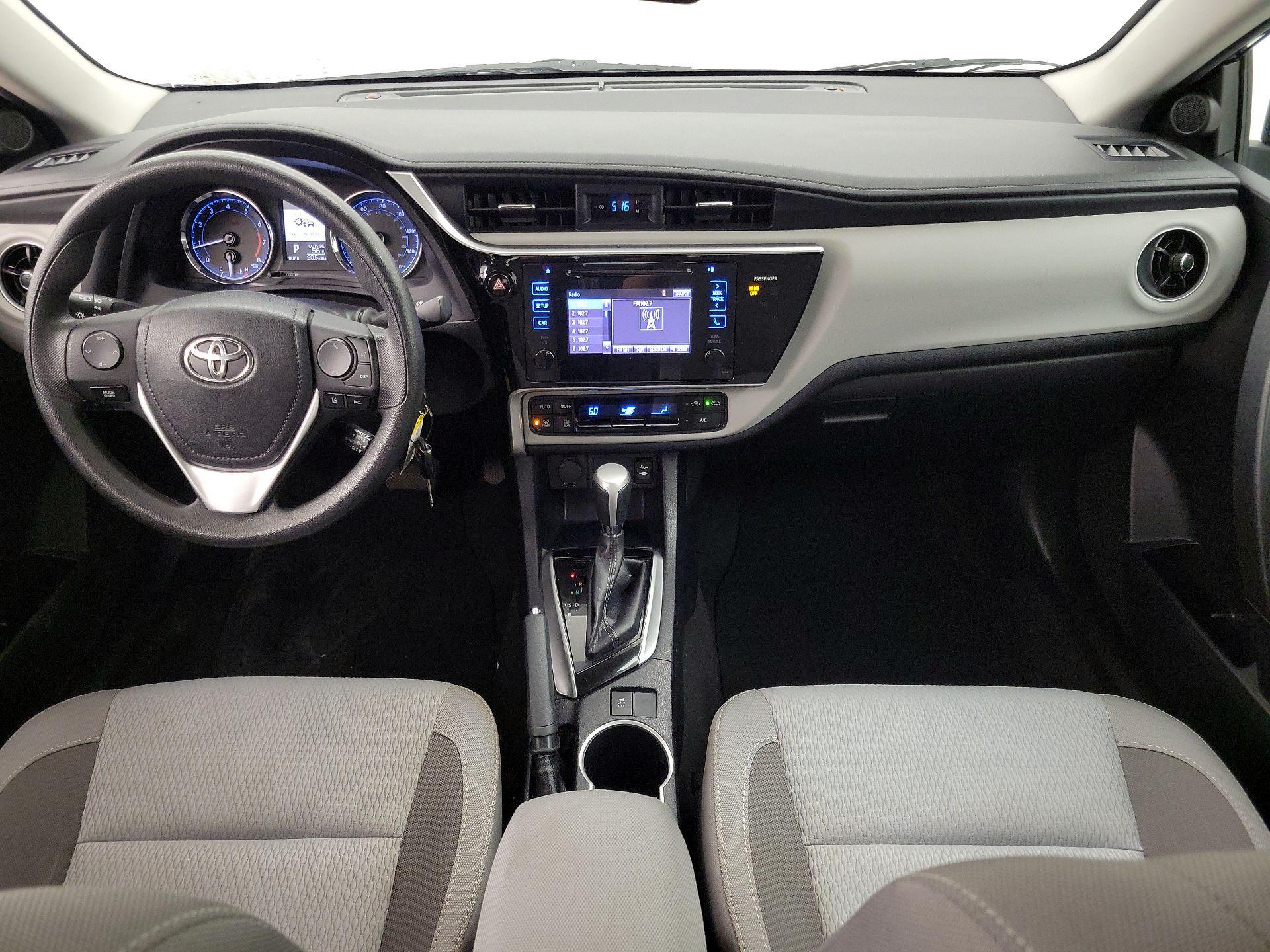 Thumbnail: 2017 Toyota Corolla - 9