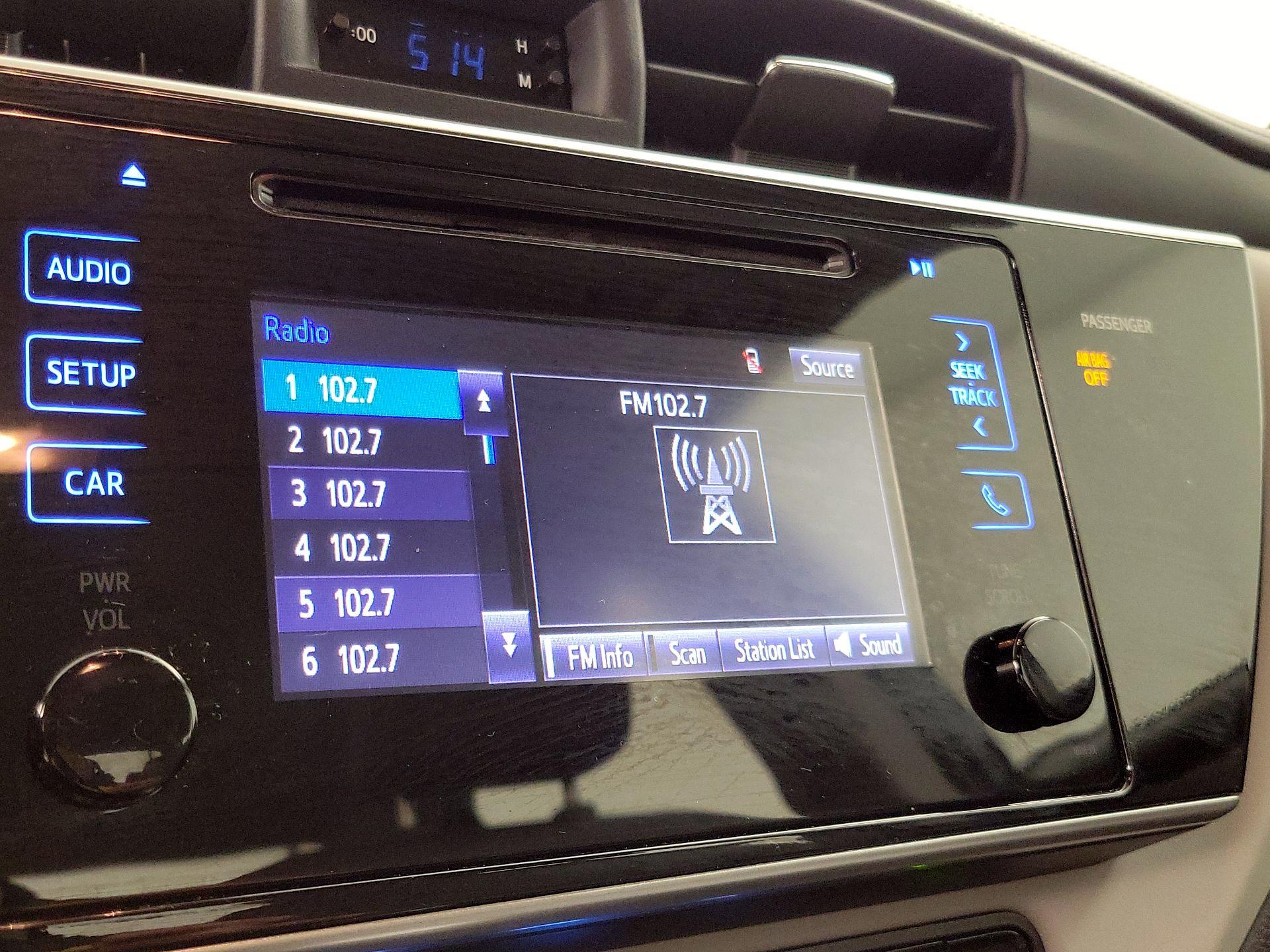 Thumbnail: 2017 Toyota Corolla - 15