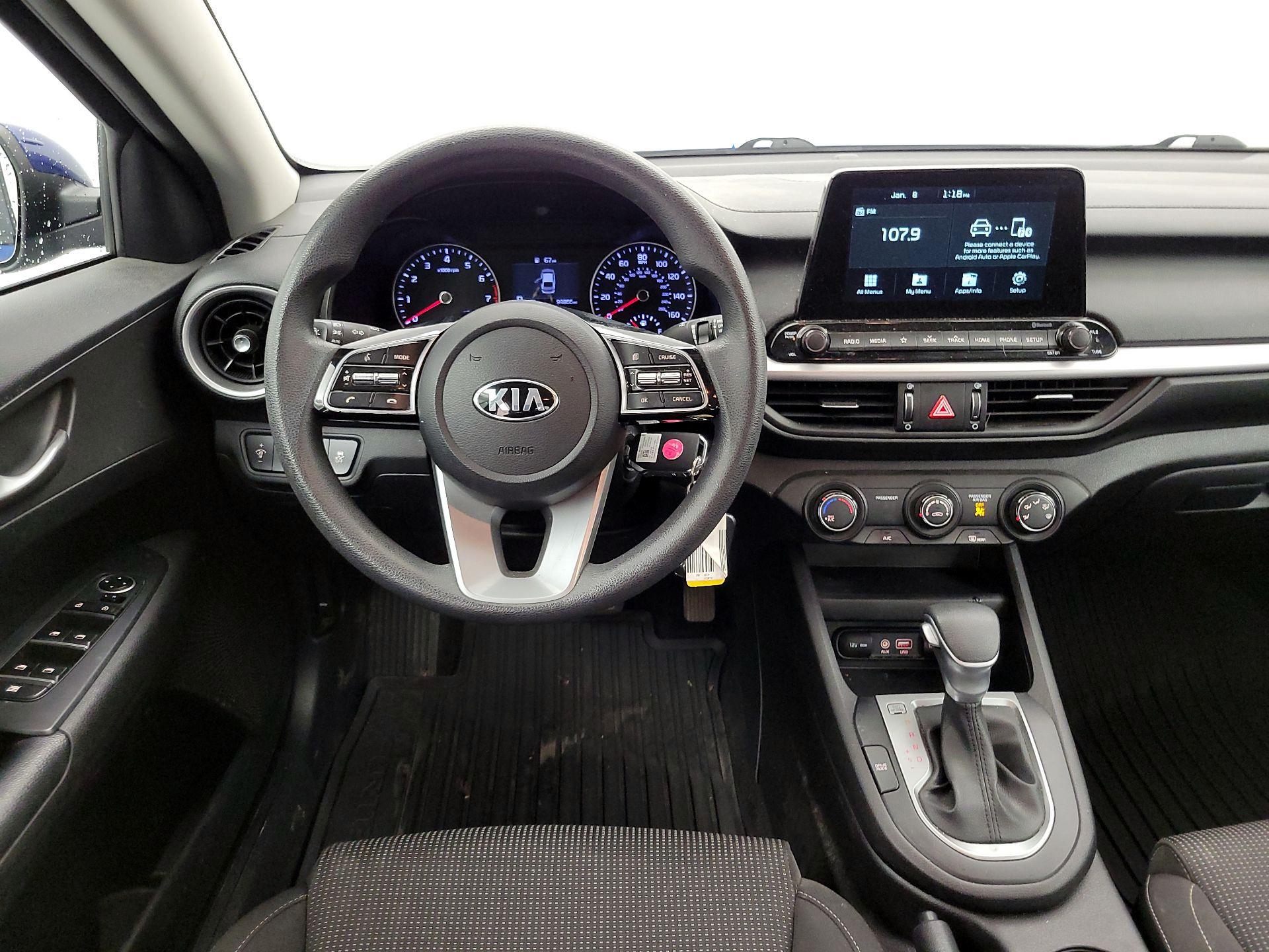 Thumbnail: 2020 Kia Forte - 10