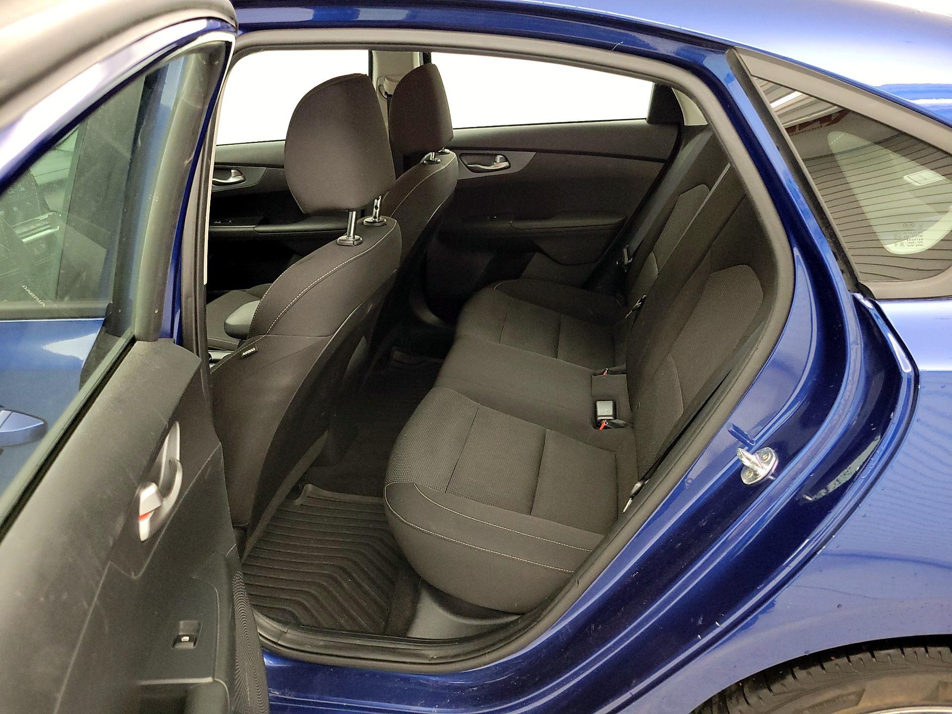 Thumbnail: 2020 Kia Forte - 19