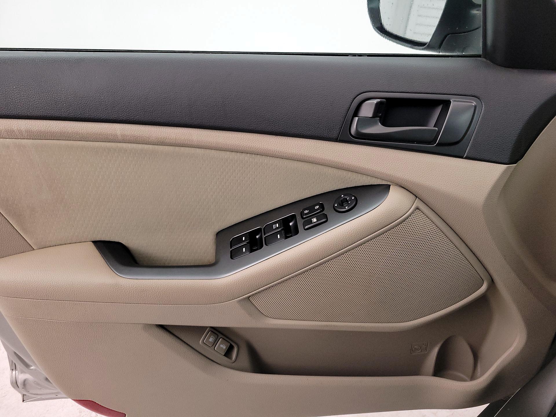 Thumbnail: 2015 Kia Optima - 12