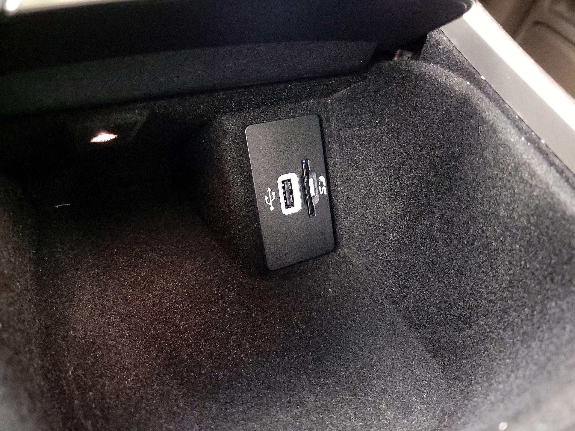 Thumbnail: 2016 Lincoln MKX - 18