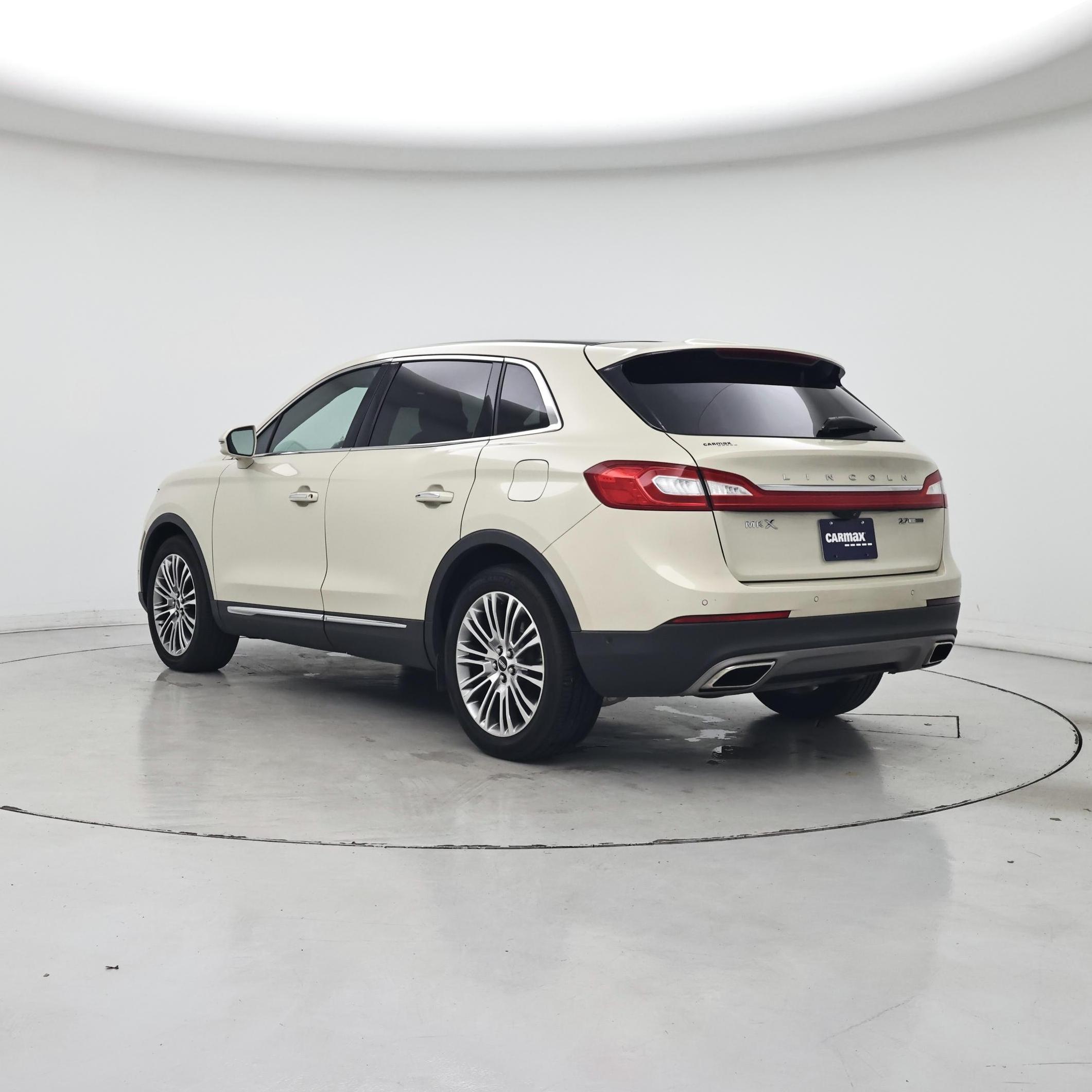 Thumbnail: 2016 Lincoln MKX - 2