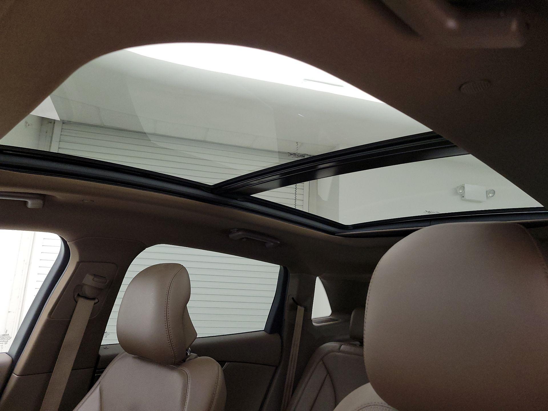 Thumbnail: 2016 Lincoln MKX - 19