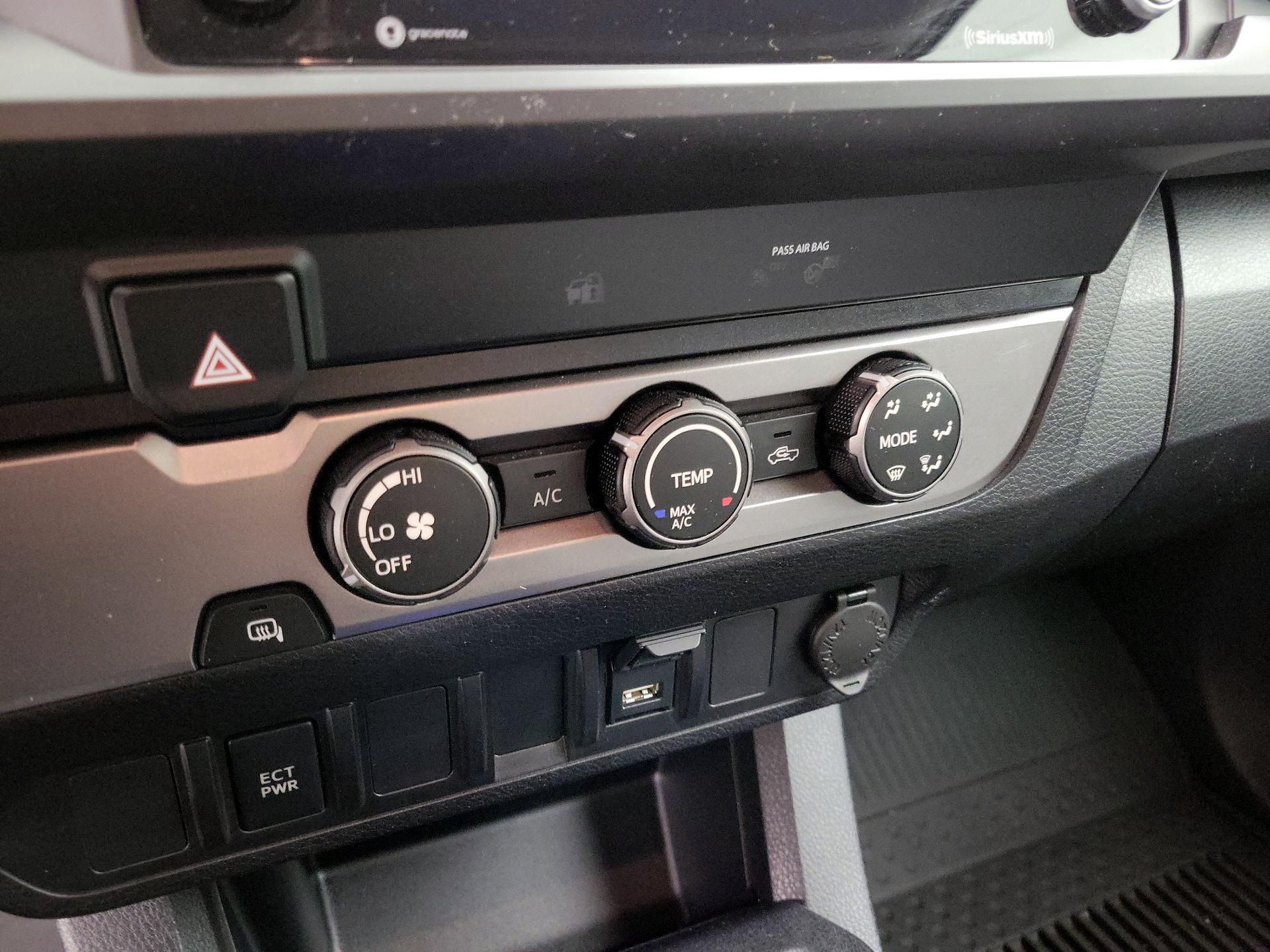 Thumbnail: 2022 Toyota Tacoma - 16