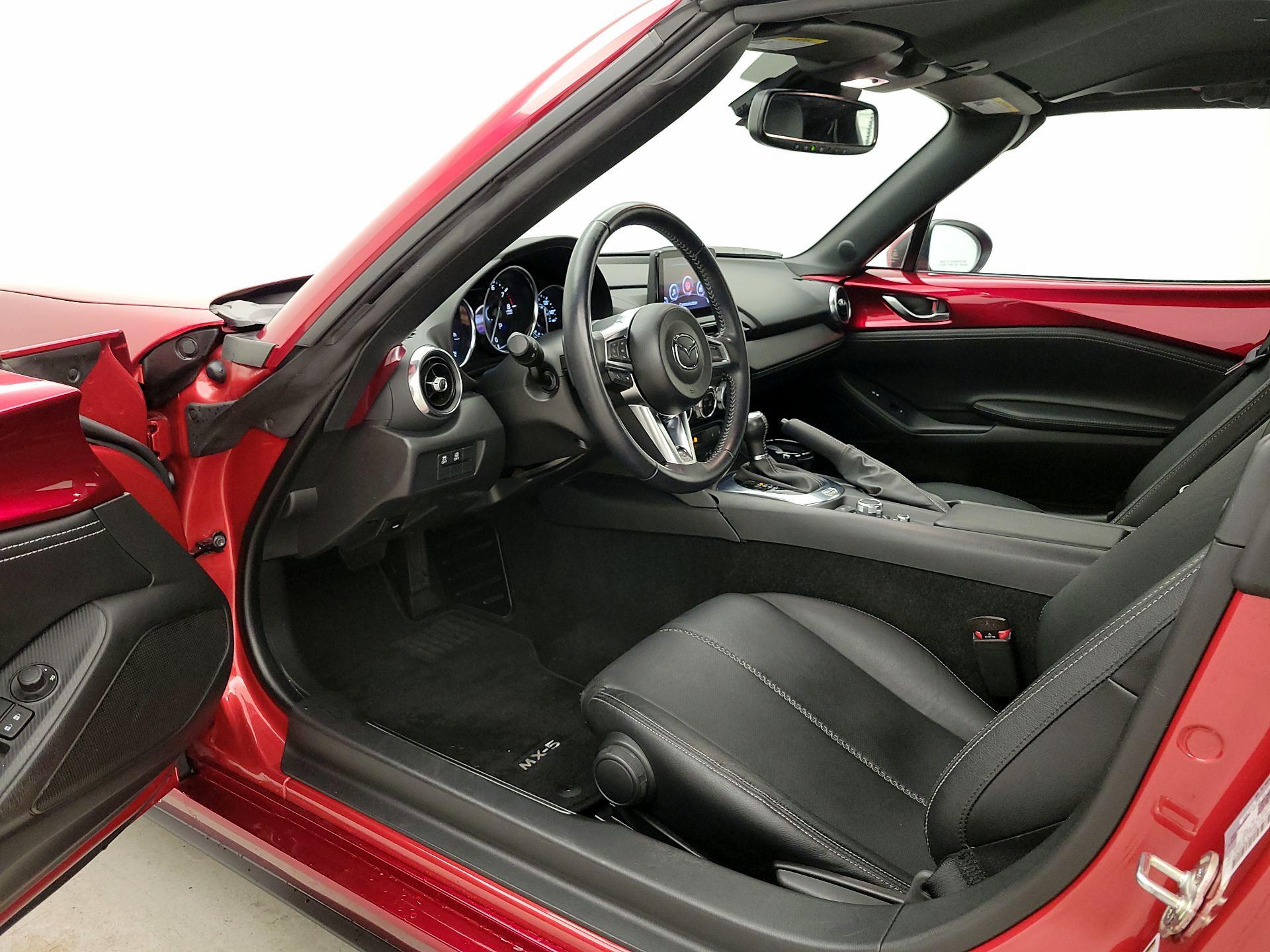 Thumbnail: 2020 Mazda MX-5 Miata - 11