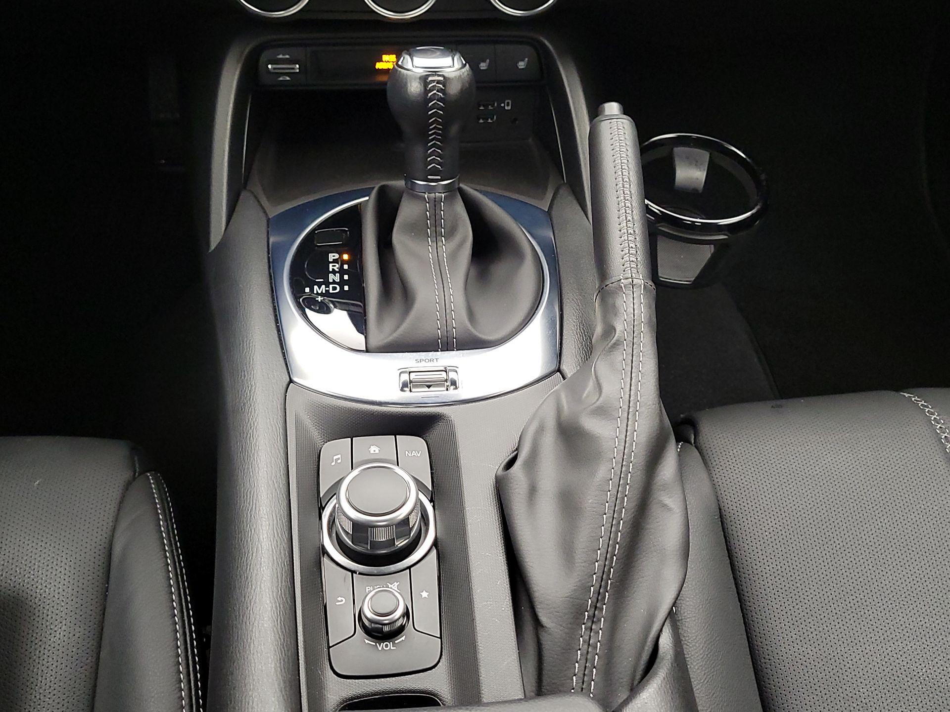 Thumbnail: 2020 Mazda MX-5 Miata - 18