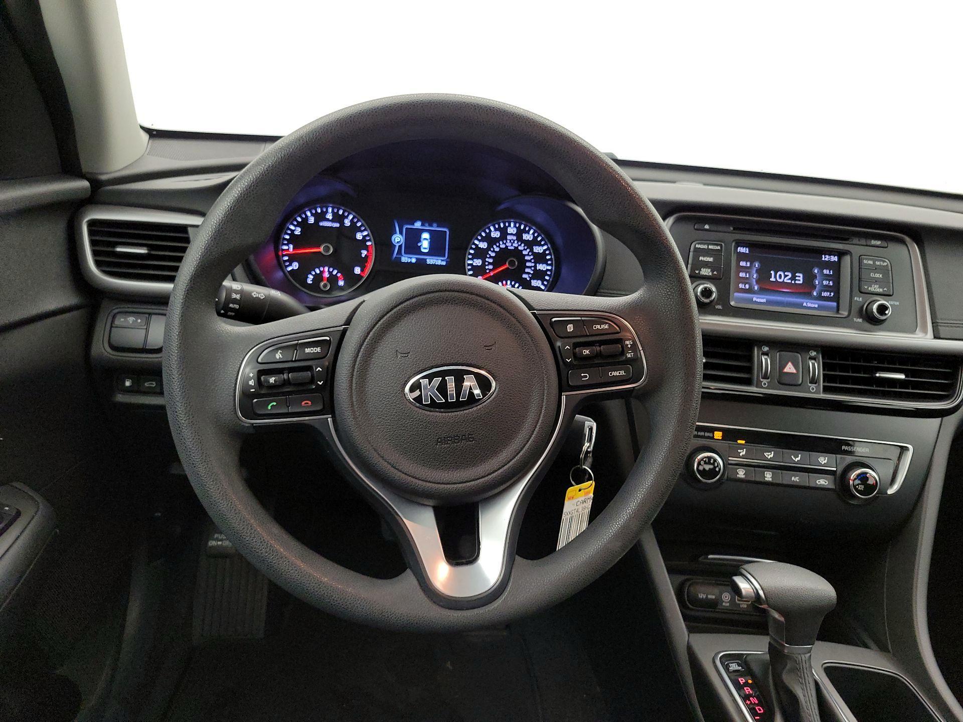 Thumbnail: 2017 Kia Optima - 10