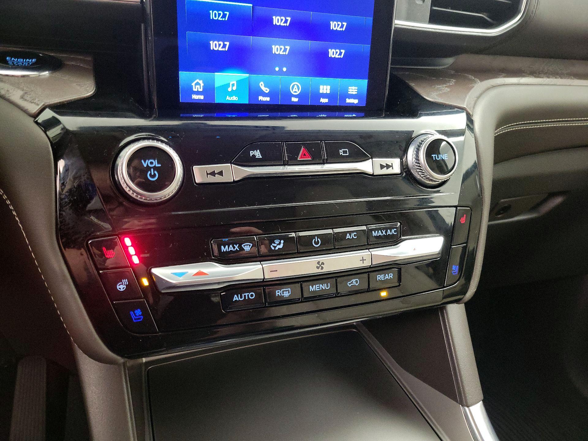 Thumbnail: 2023 Ford Explorer - 17