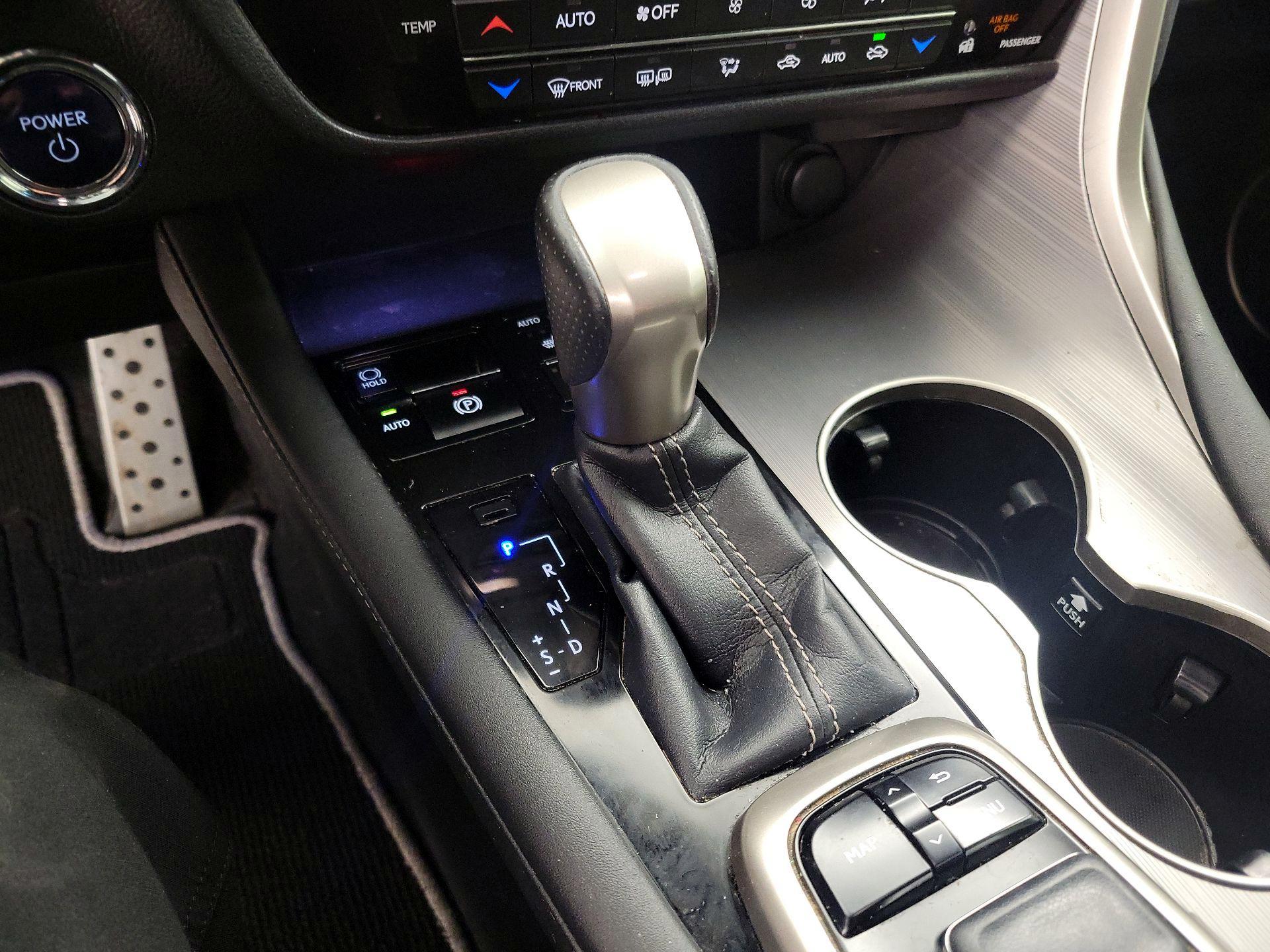 Thumbnail: 2016 Lexus RX - 18