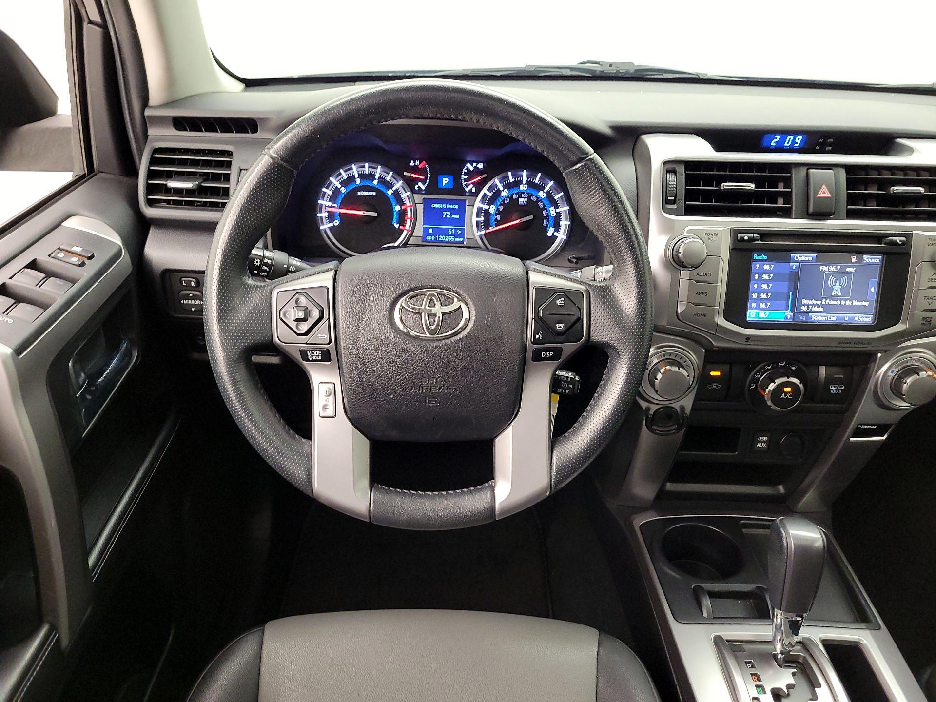 Thumbnail: 2016 Toyota 4Runner - 10