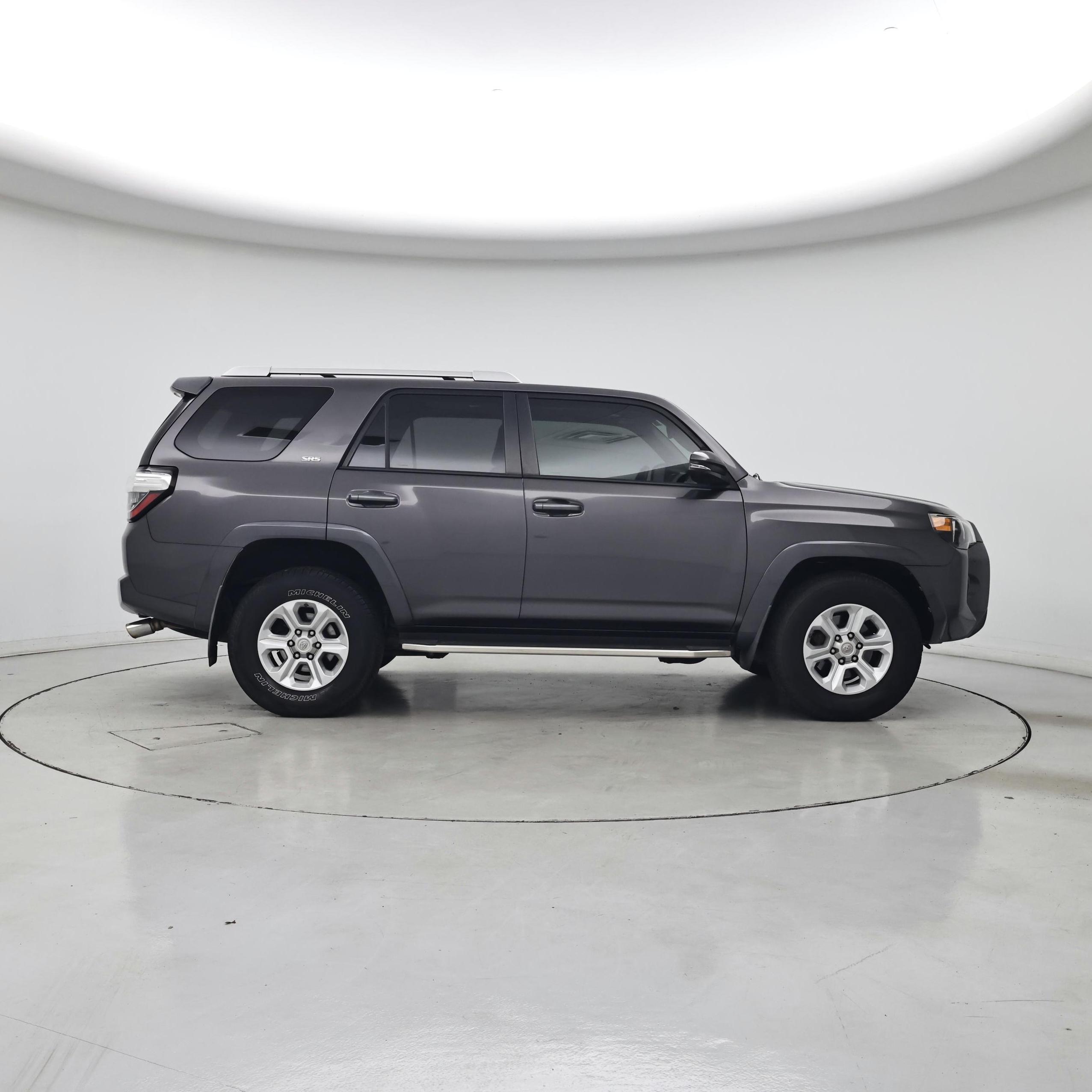 Thumbnail: 2016 Toyota 4Runner - 7