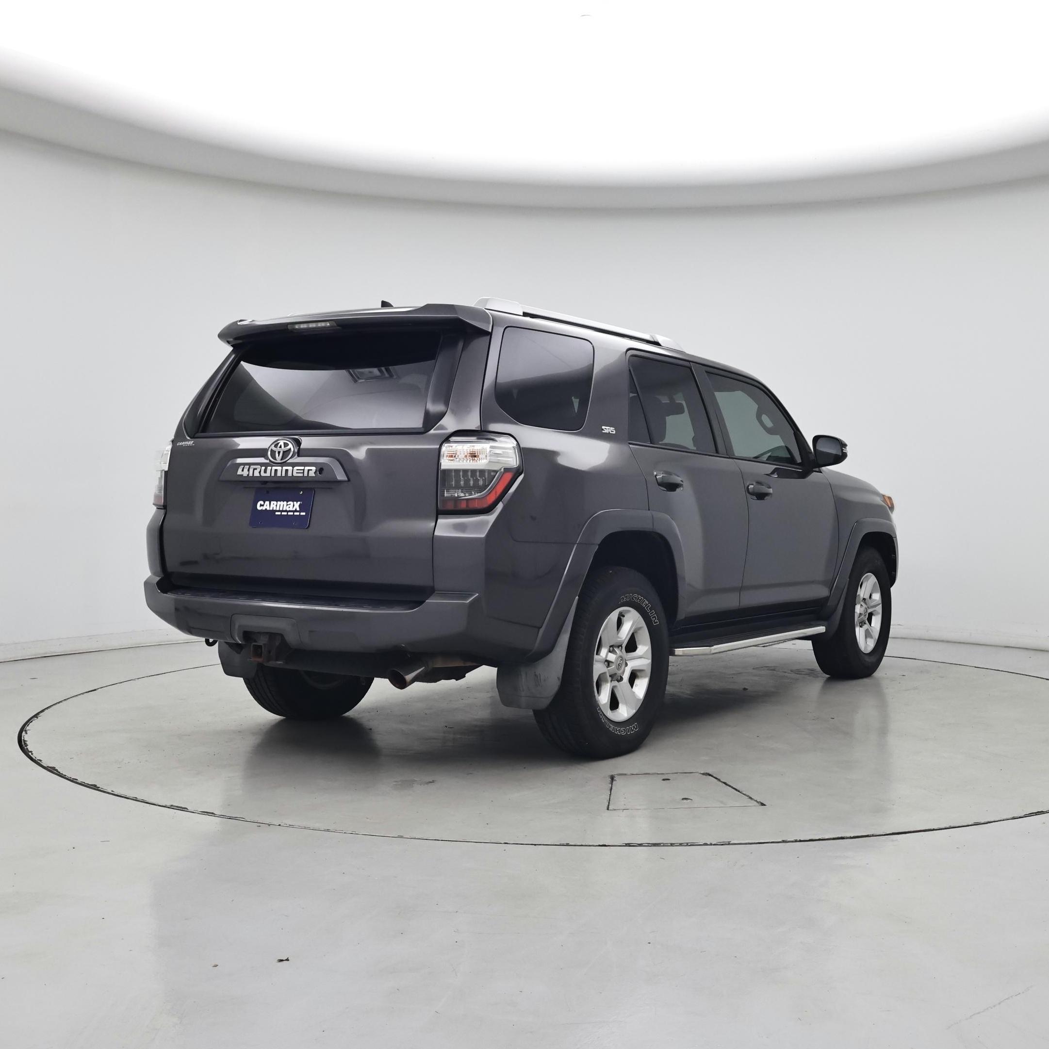 Thumbnail: 2016 Toyota 4Runner - 8