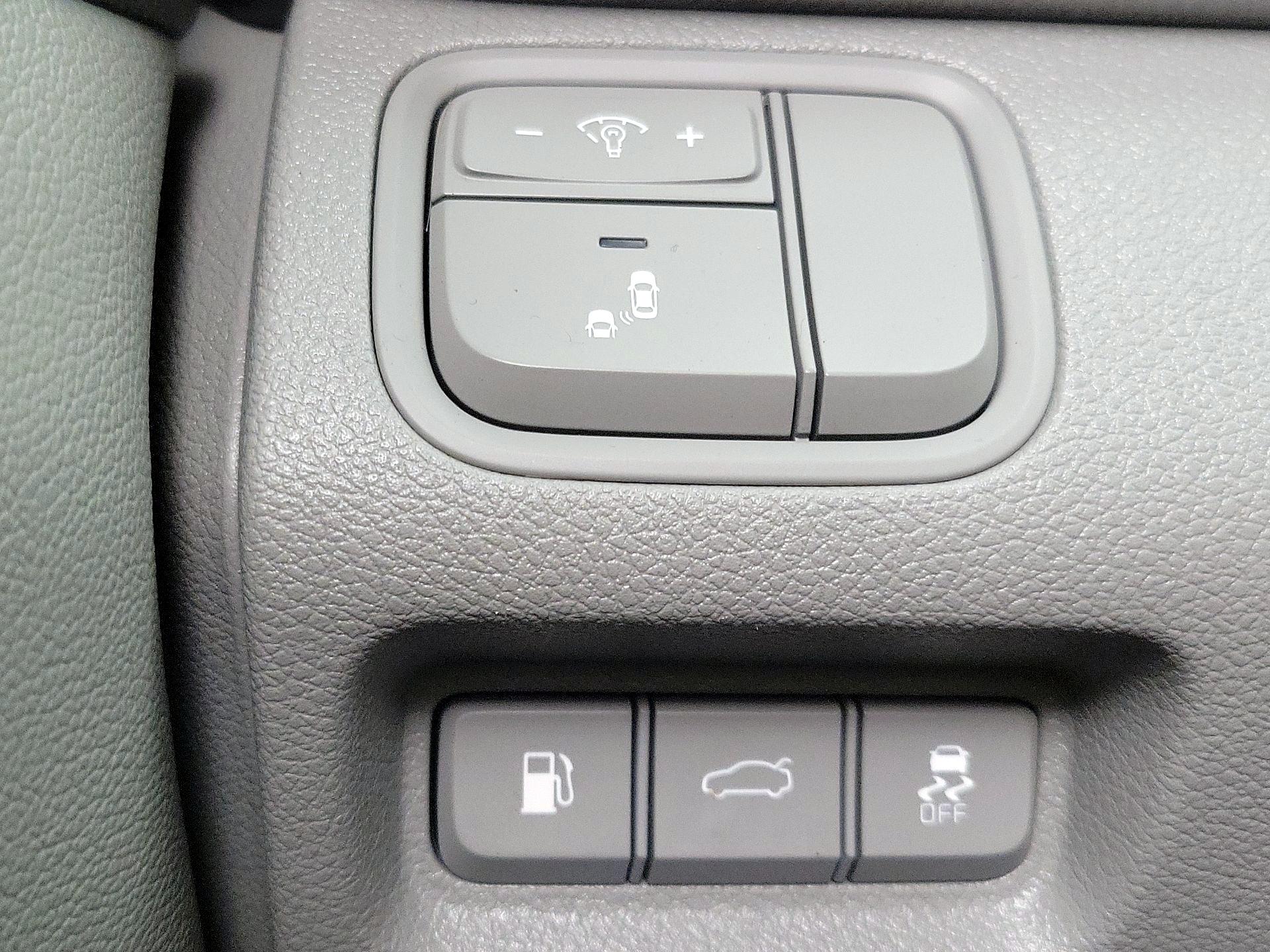 Thumbnail: 2016 Kia Optima - 13