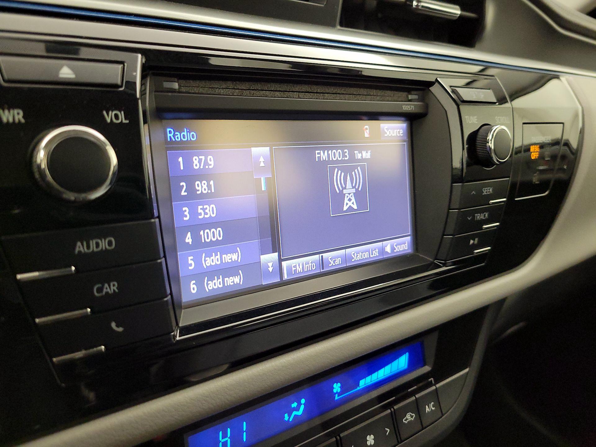 Thumbnail: 2016 Toyota Corolla - 15