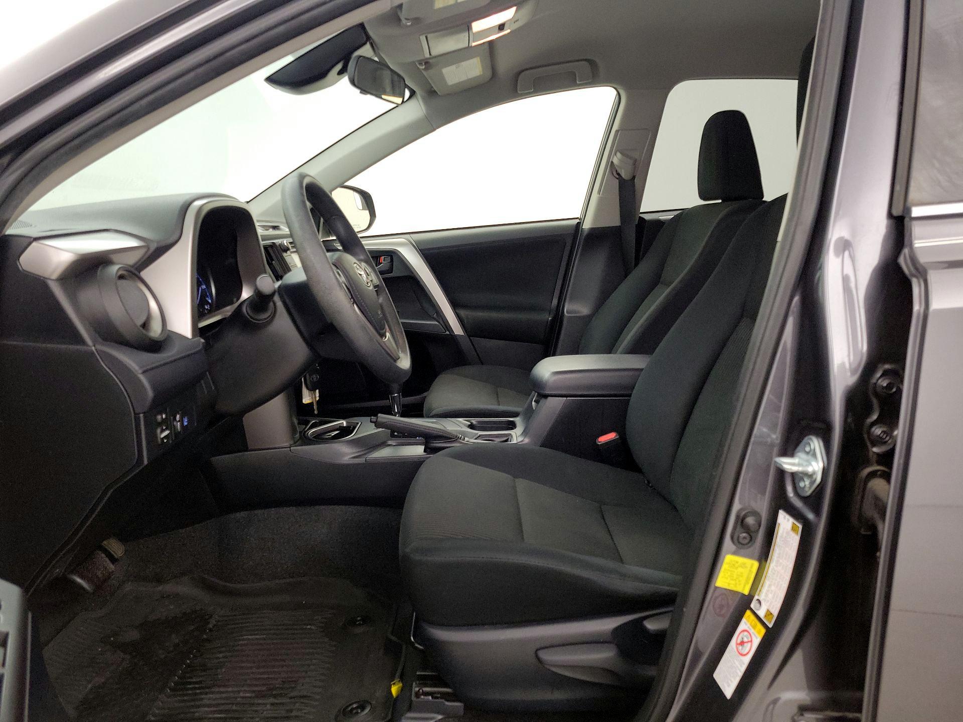 Thumbnail: 2017 Toyota RAV4 - 11