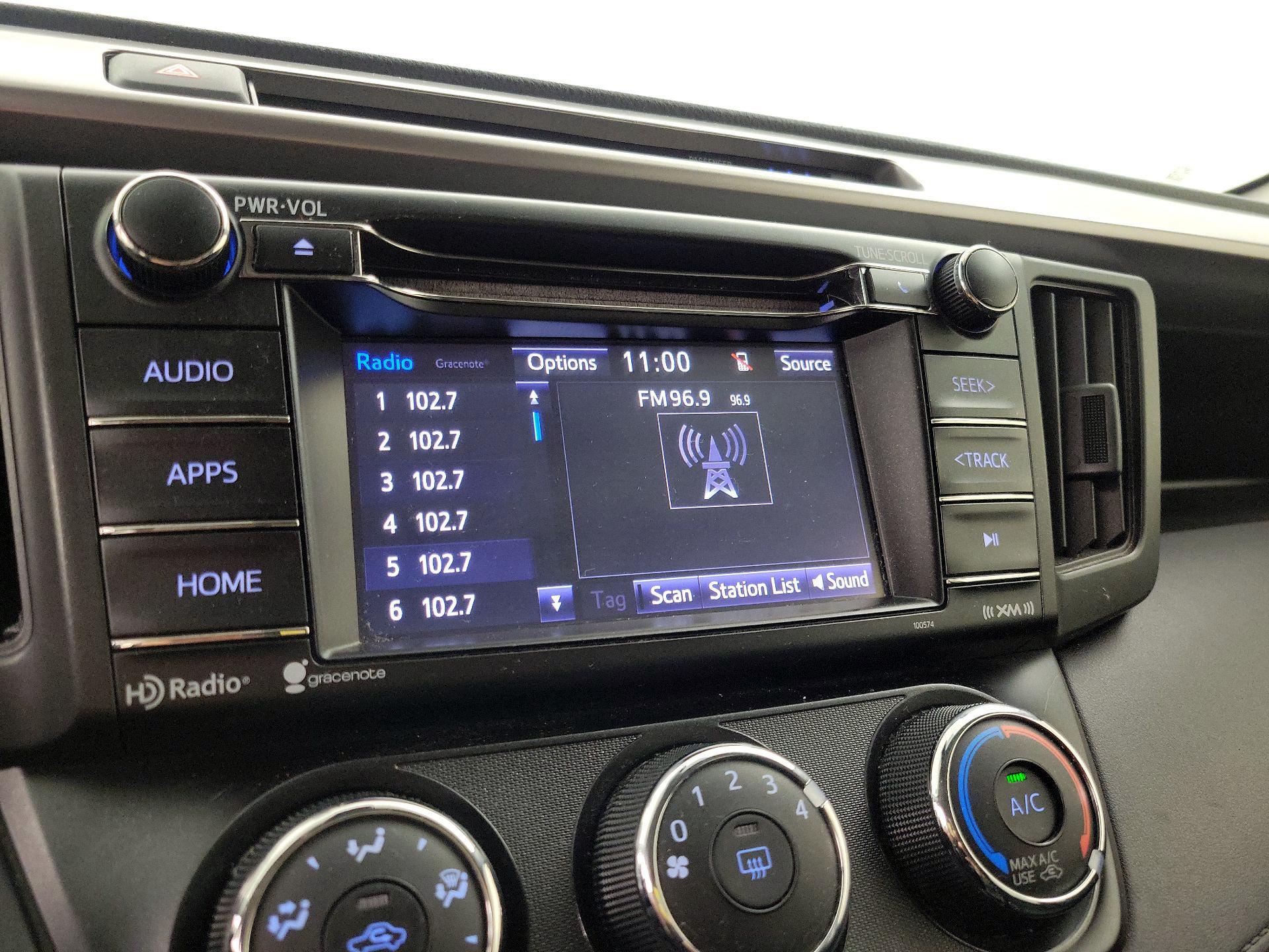 Thumbnail: 2017 Toyota RAV4 - 15