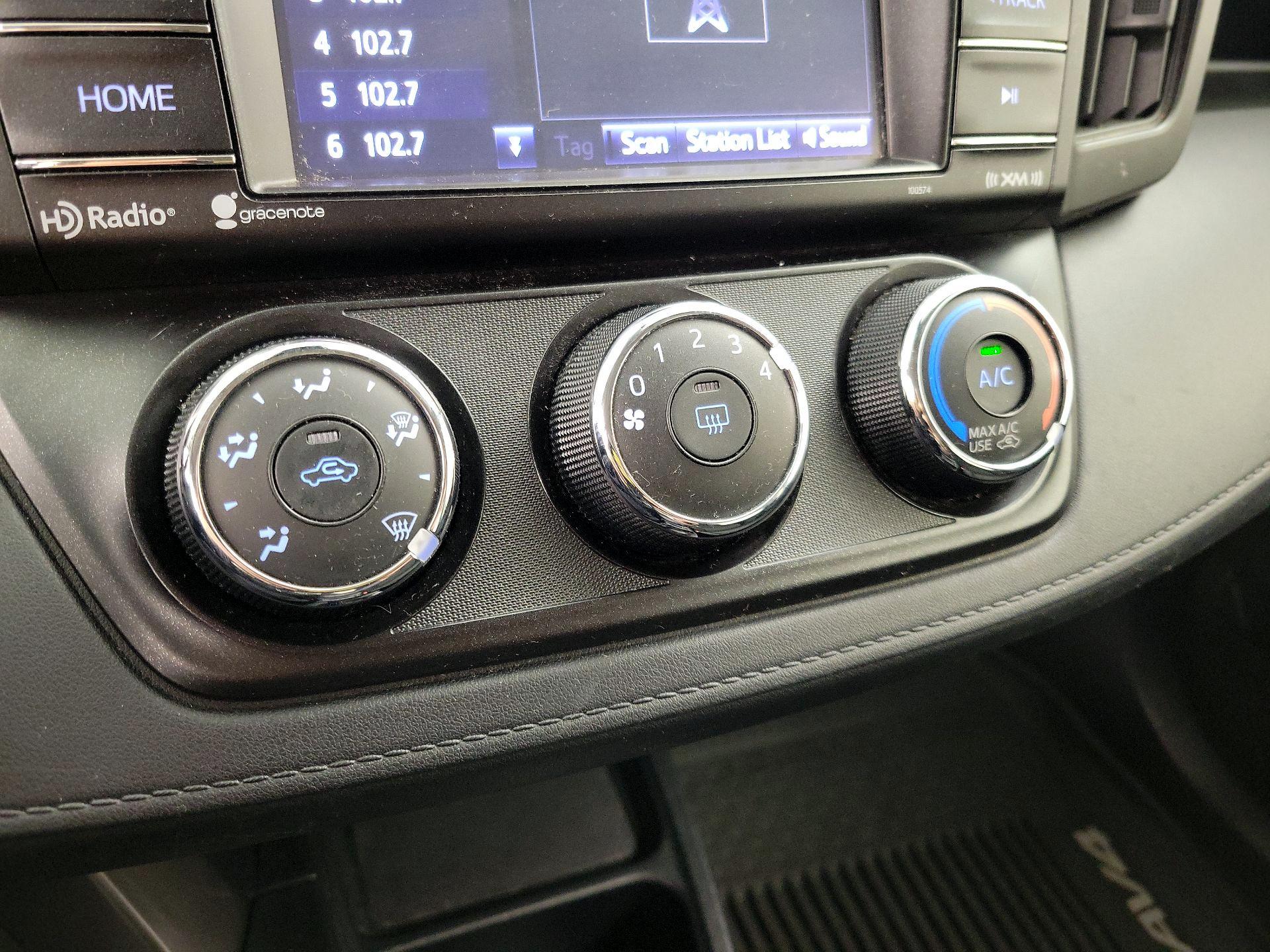 Thumbnail: 2017 Toyota RAV4 - 16