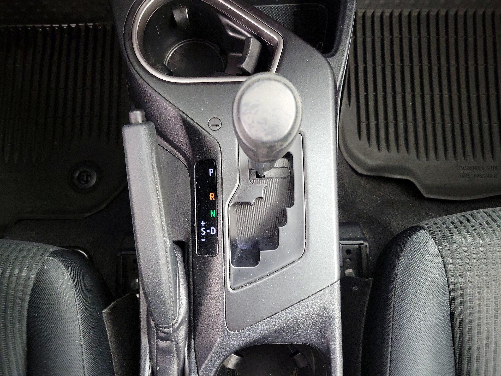 Thumbnail: 2017 Toyota RAV4 - 17