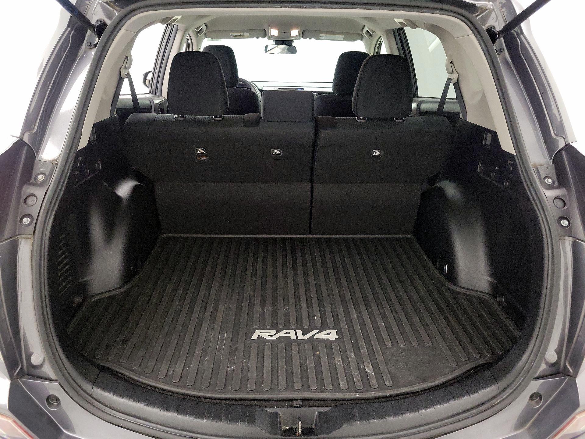 Thumbnail: 2017 Toyota RAV4 - 20