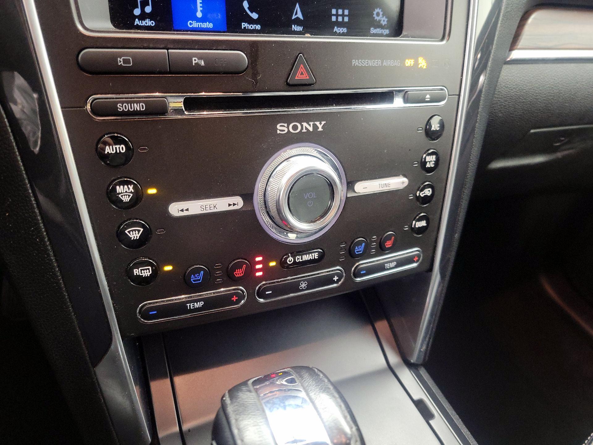 Thumbnail: 2018 Ford Explorer - 17