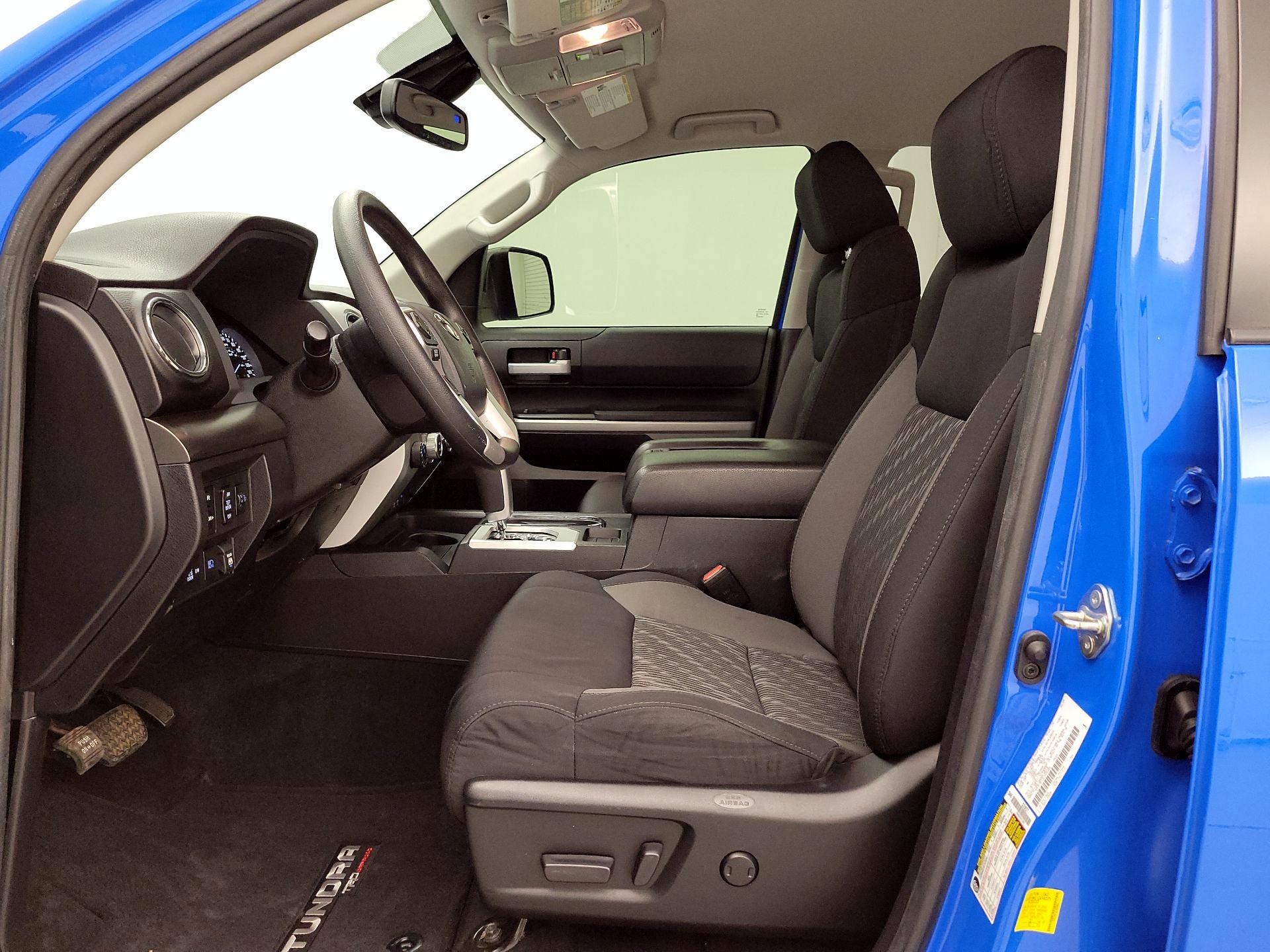 Thumbnail: 2020 Toyota Tundra - 11