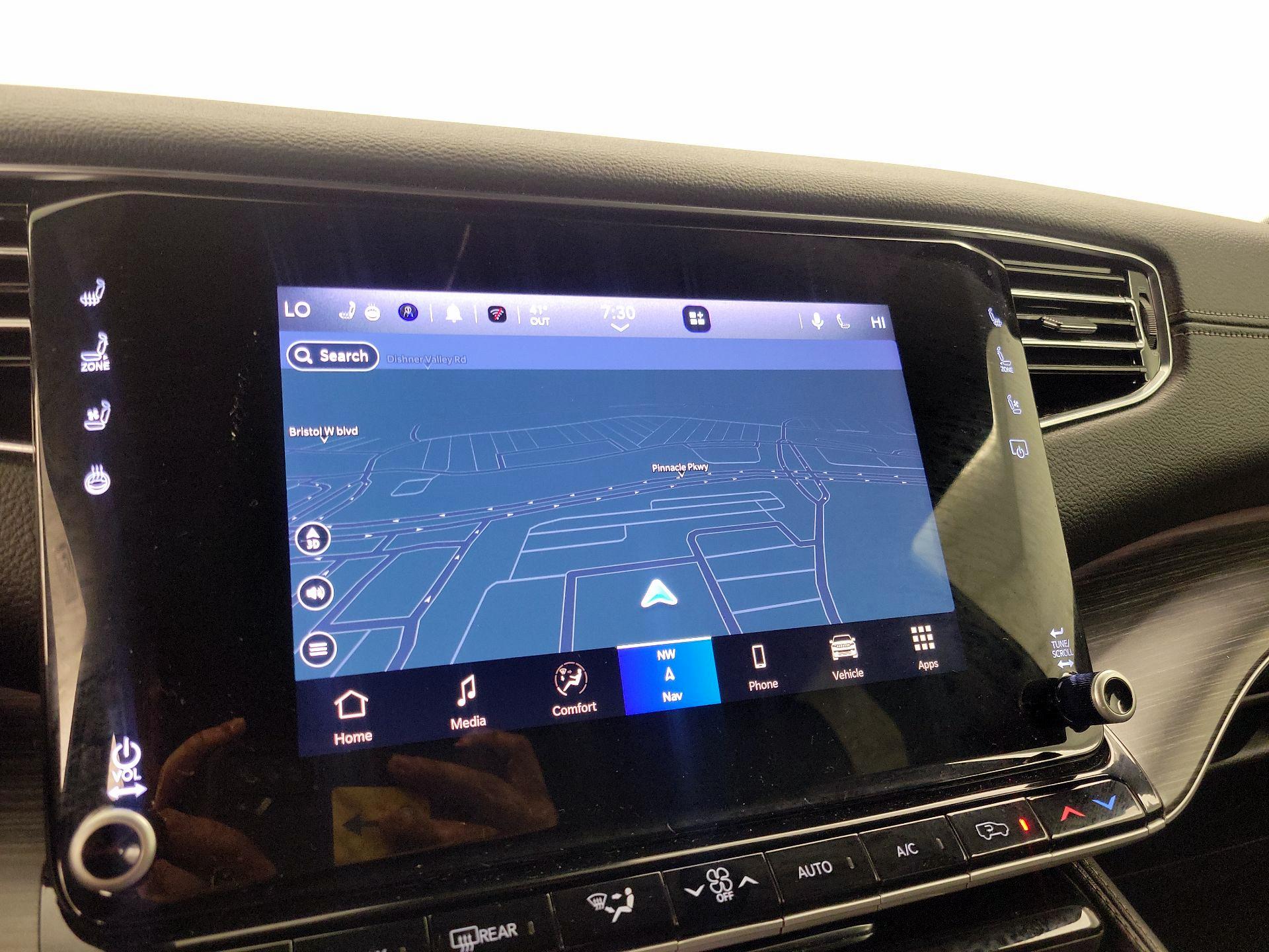 Thumbnail: 2024 Jeep Wagoneer - 14