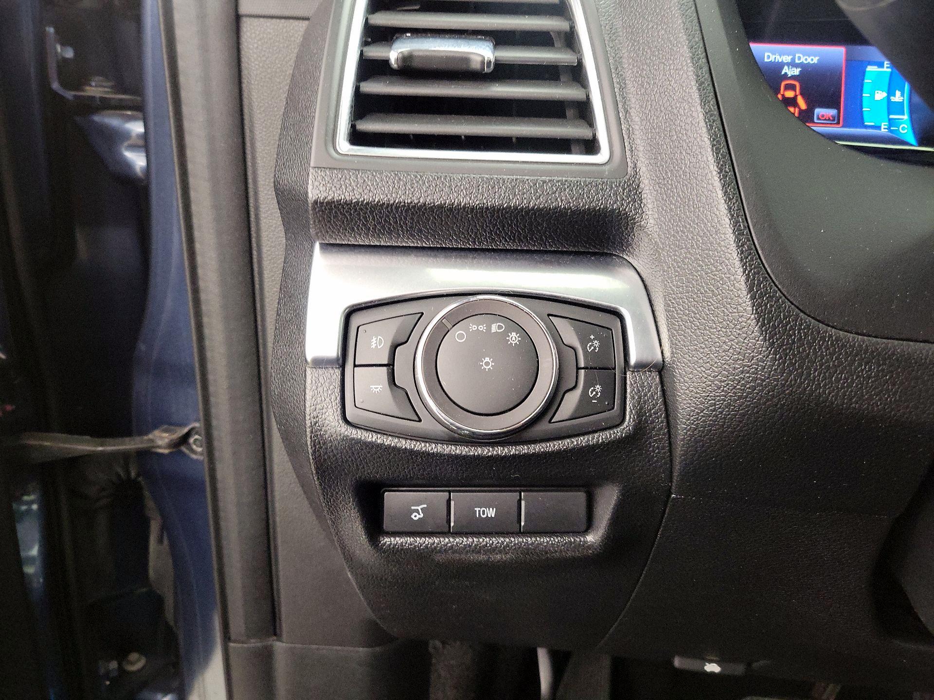 Thumbnail: 2019 Ford Explorer - 13