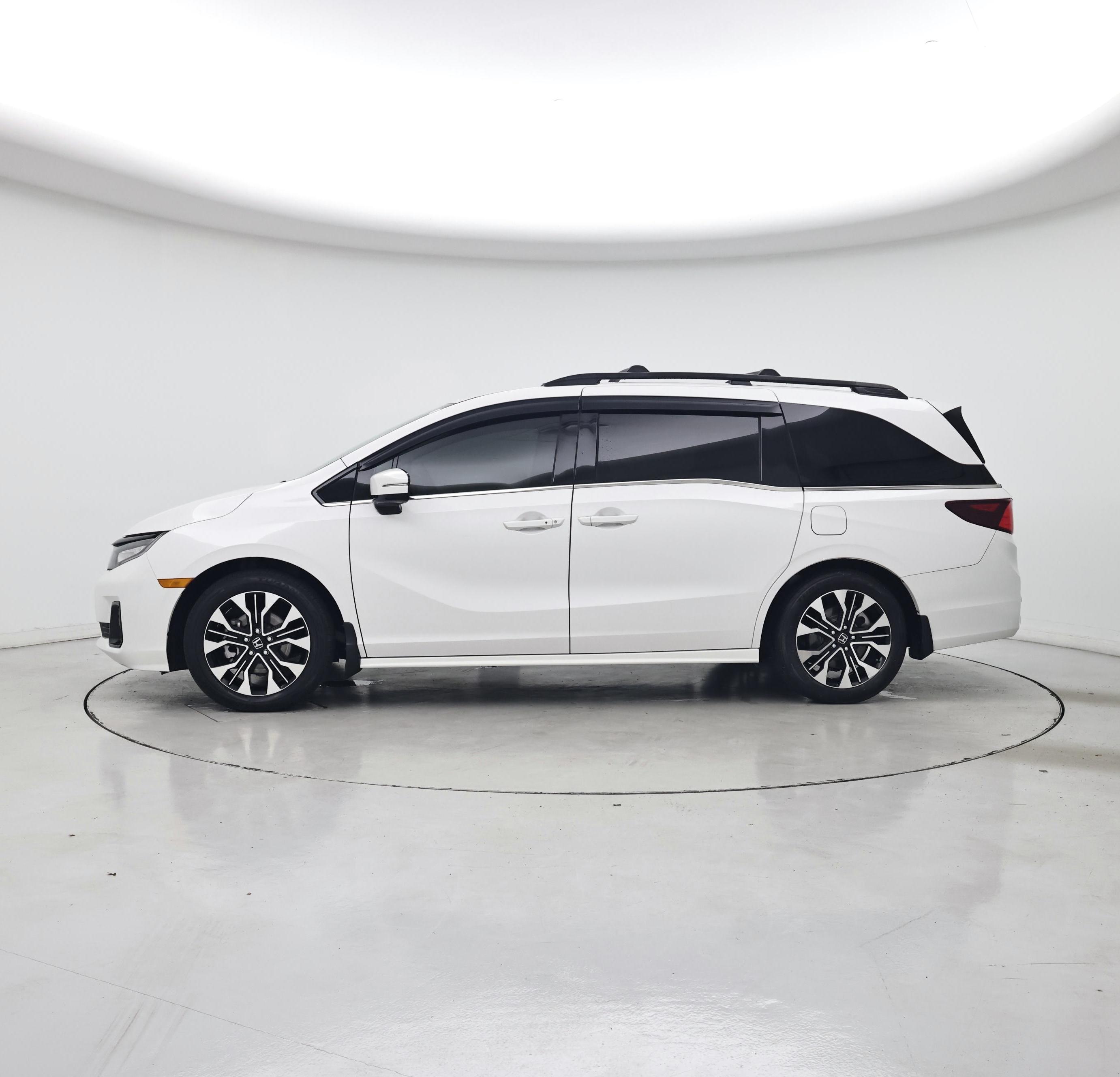 Thumbnail: 2025 Honda Odyssey - 3