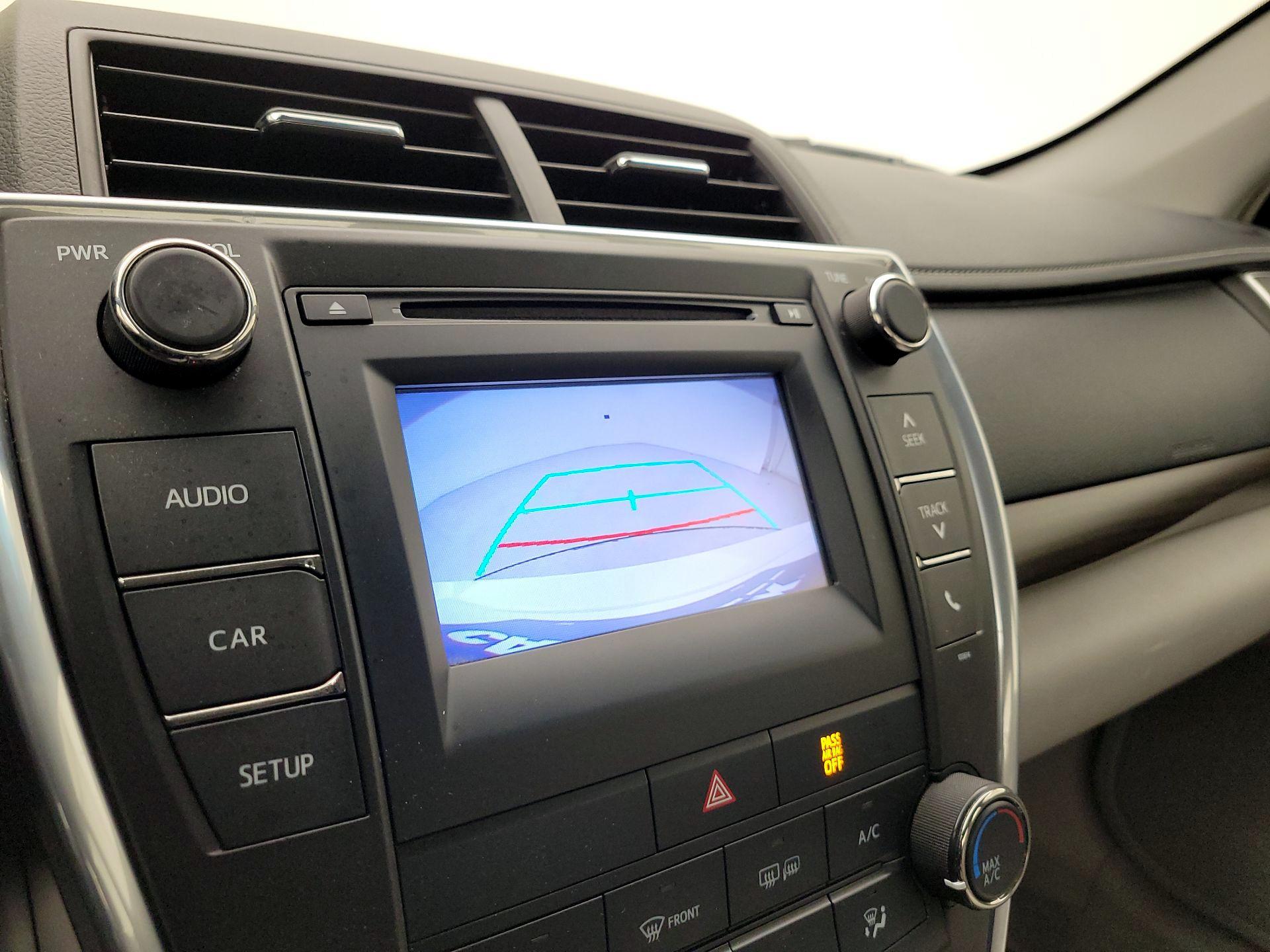 Thumbnail: 2016 Toyota Camry - 14