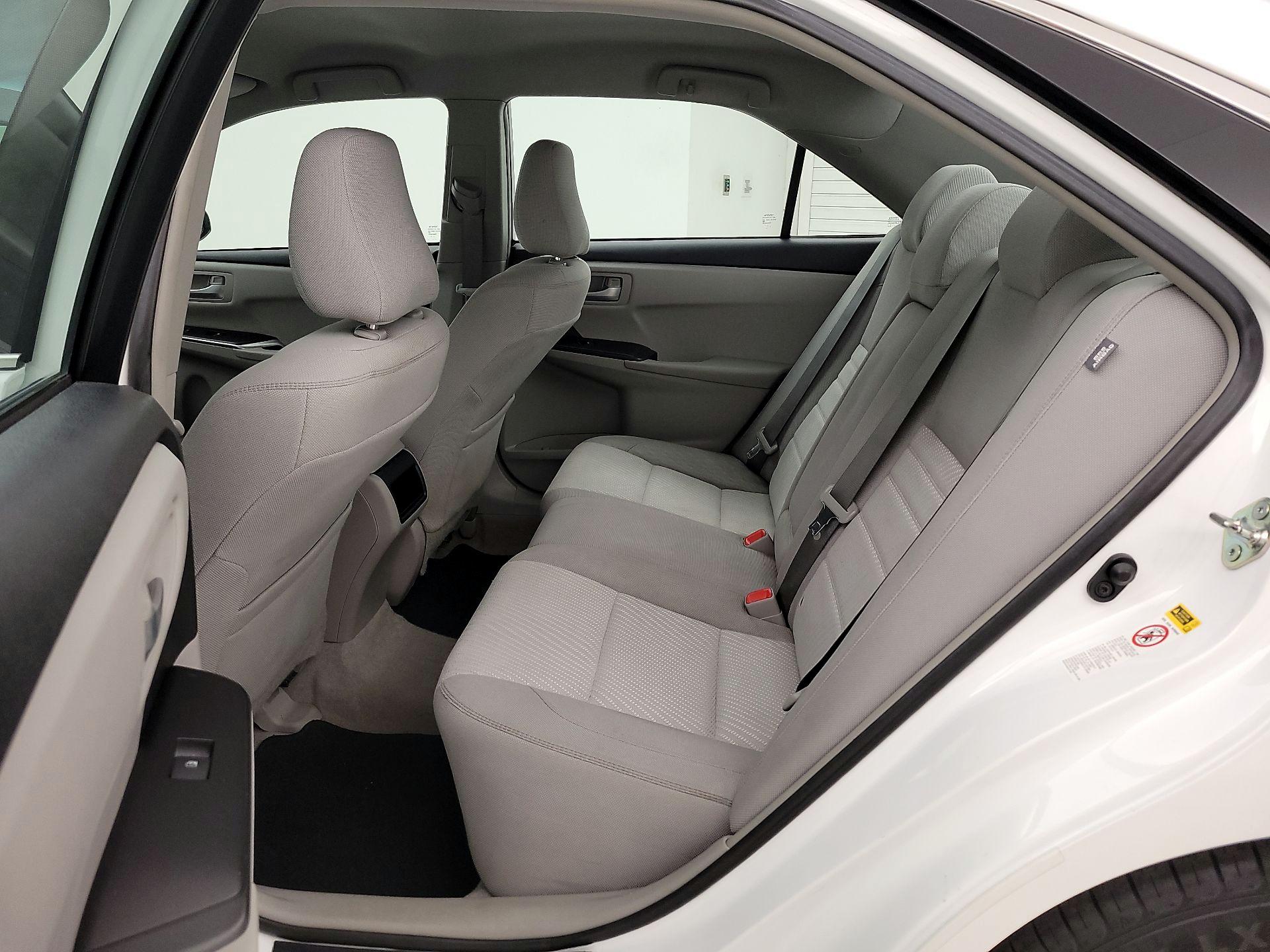 Thumbnail: 2016 Toyota Camry - 19