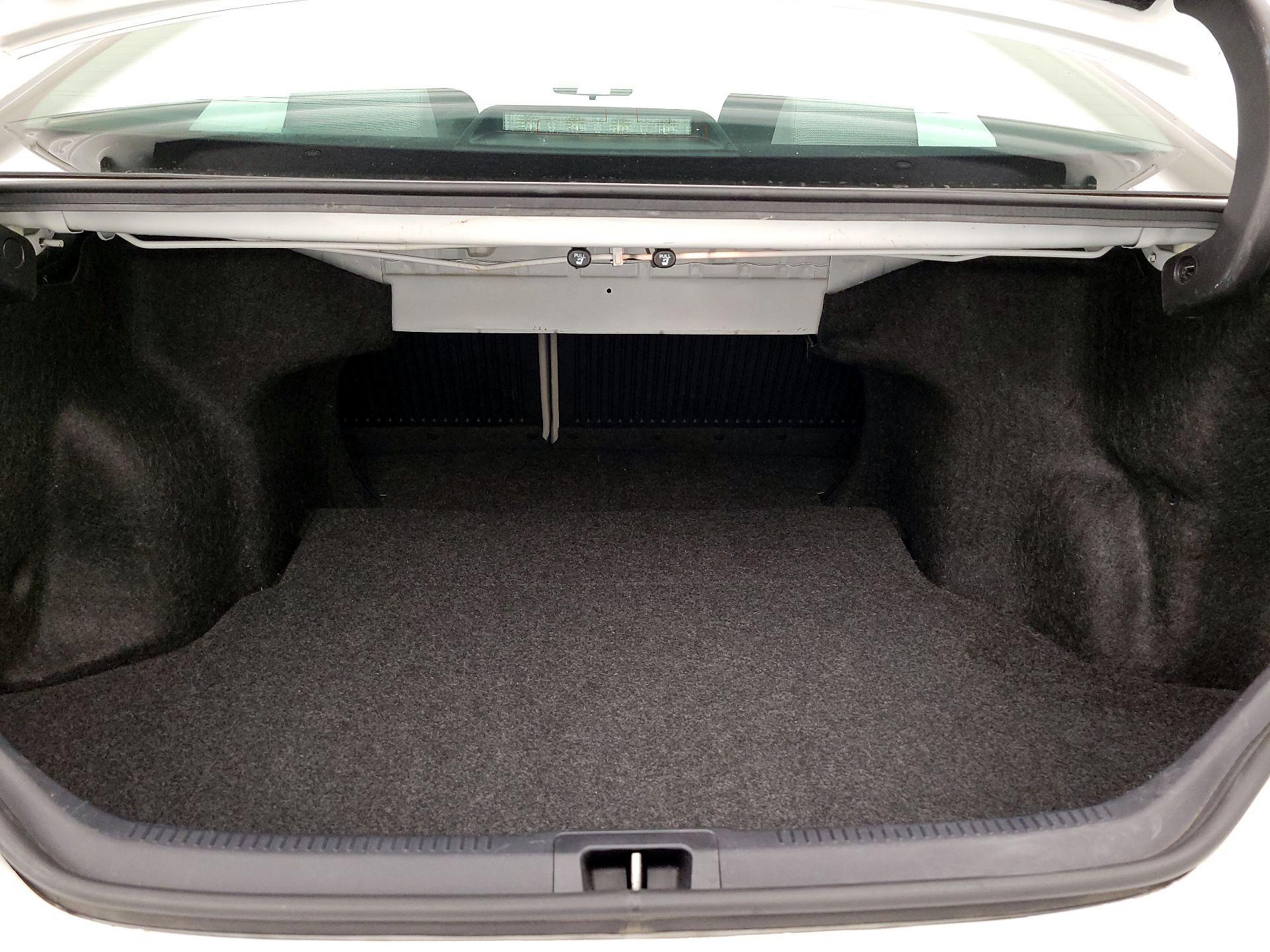 Thumbnail: 2016 Toyota Camry - 20