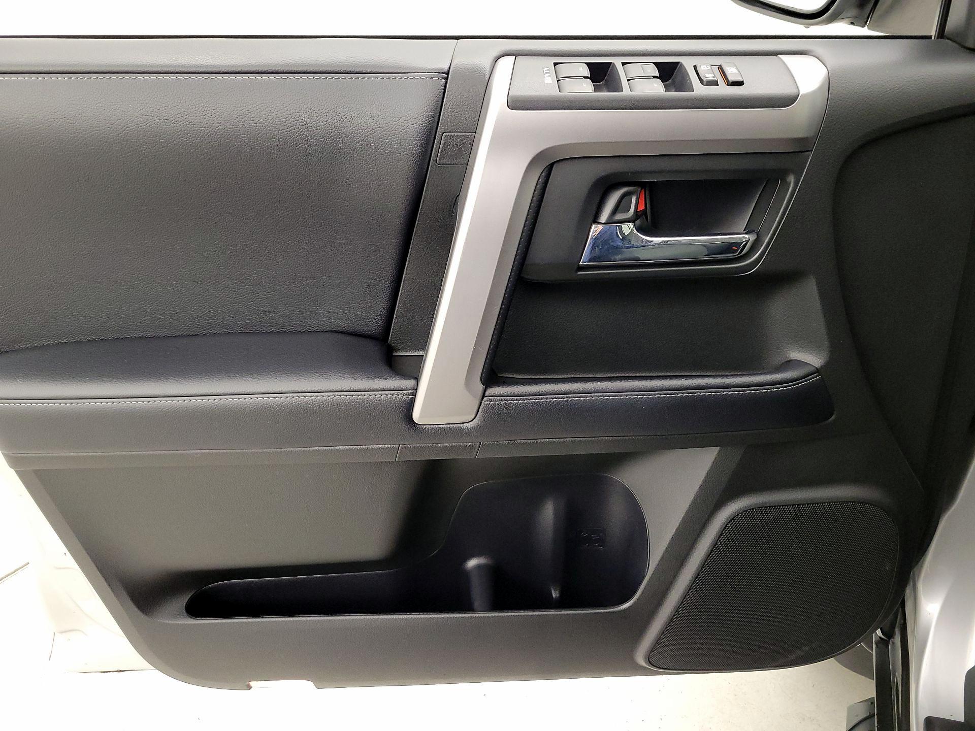 Thumbnail: 2018 Toyota 4Runner - 12