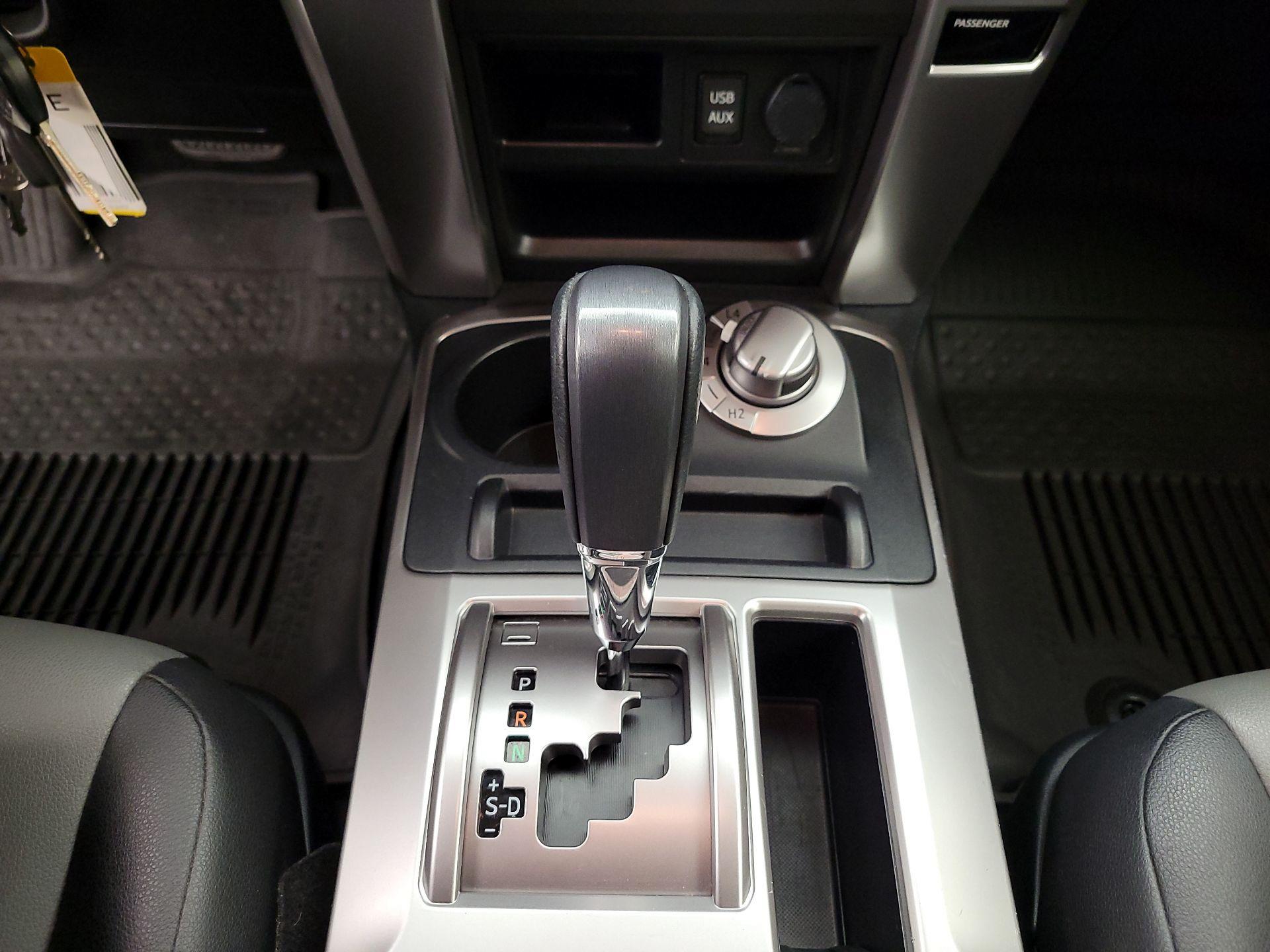 Thumbnail: 2018 Toyota 4Runner - 18