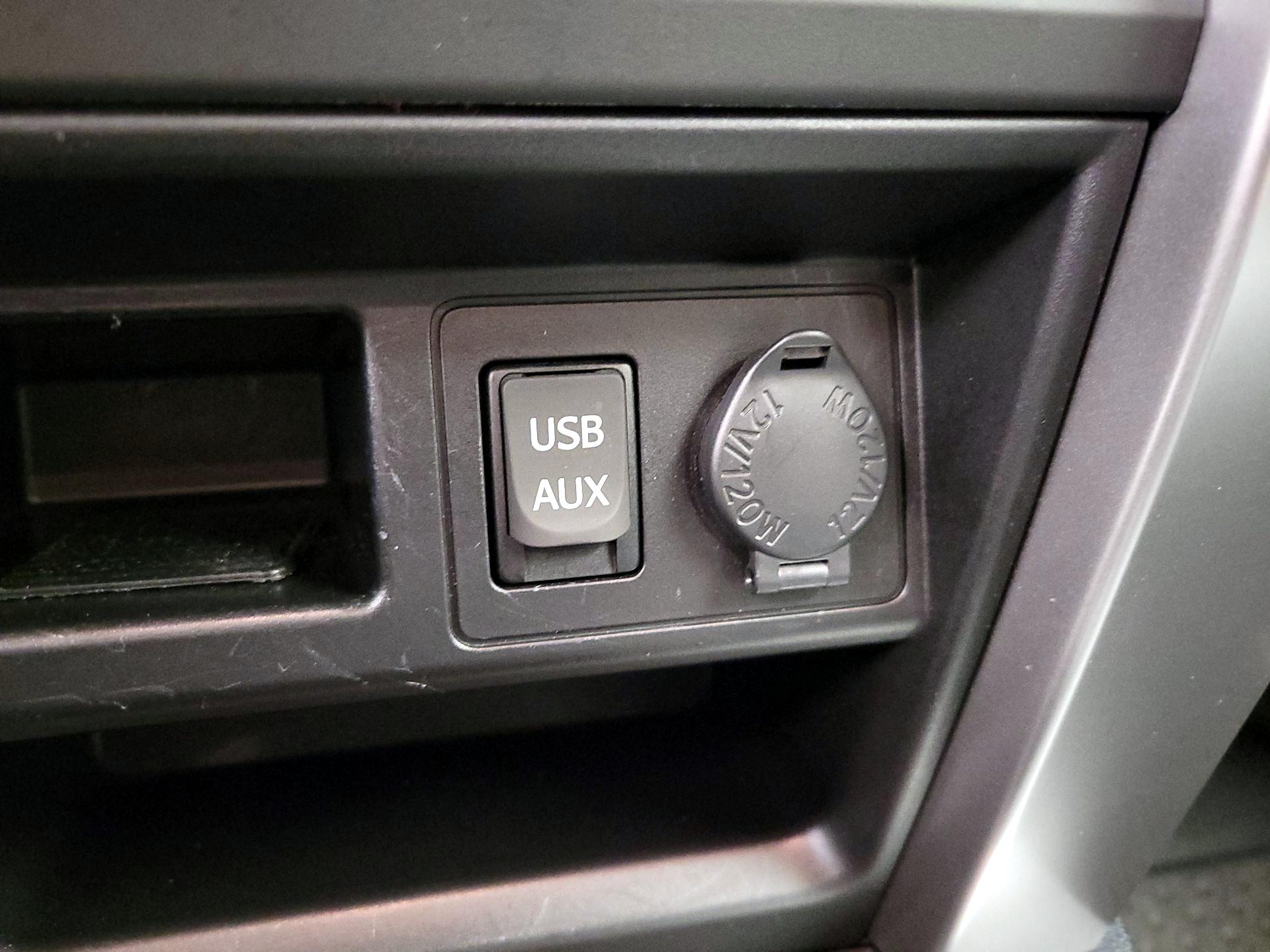 Thumbnail: 2018 Toyota 4Runner - 19