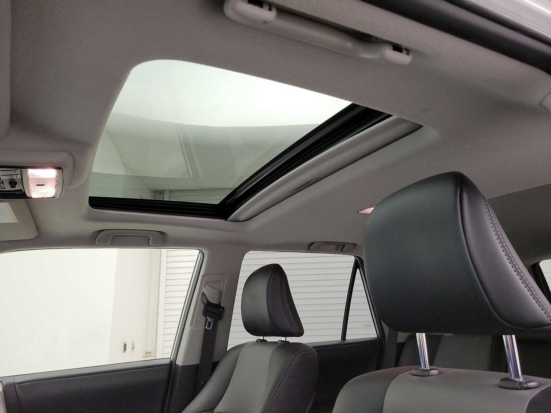 Thumbnail: 2018 Toyota 4Runner - 20