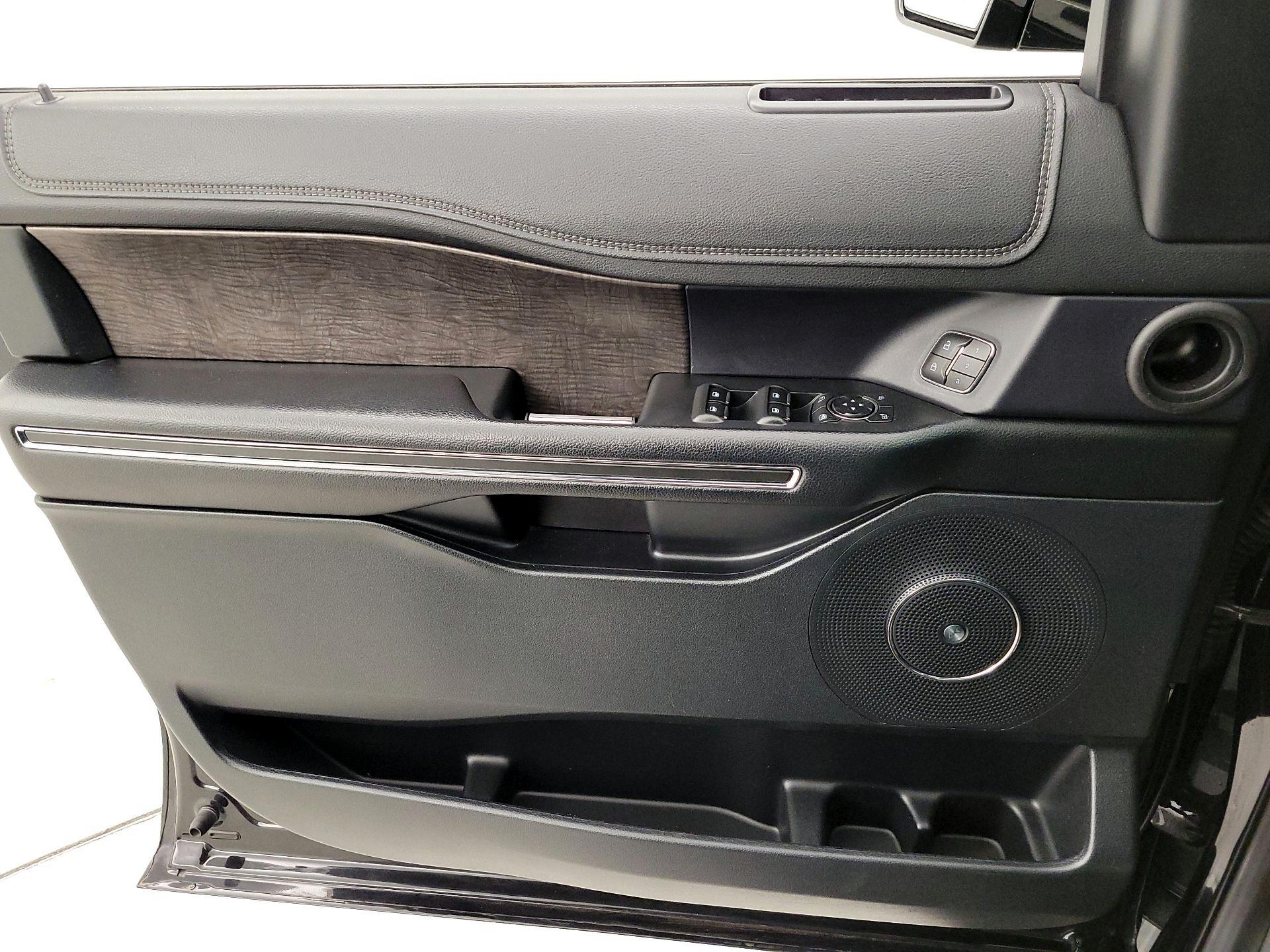 Thumbnail: 2021 Ford Expedition - 12