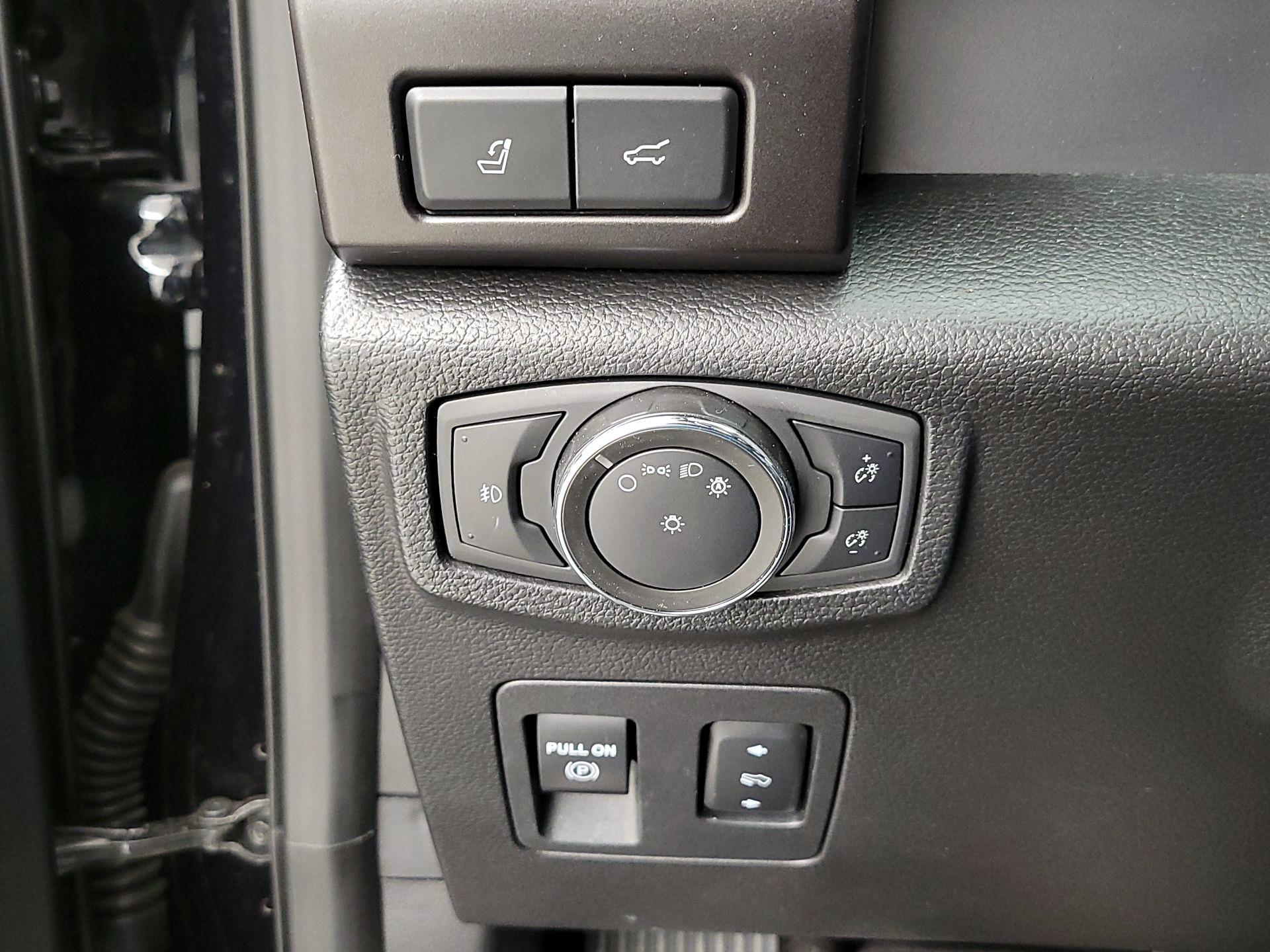 Thumbnail: 2021 Ford Expedition - 13