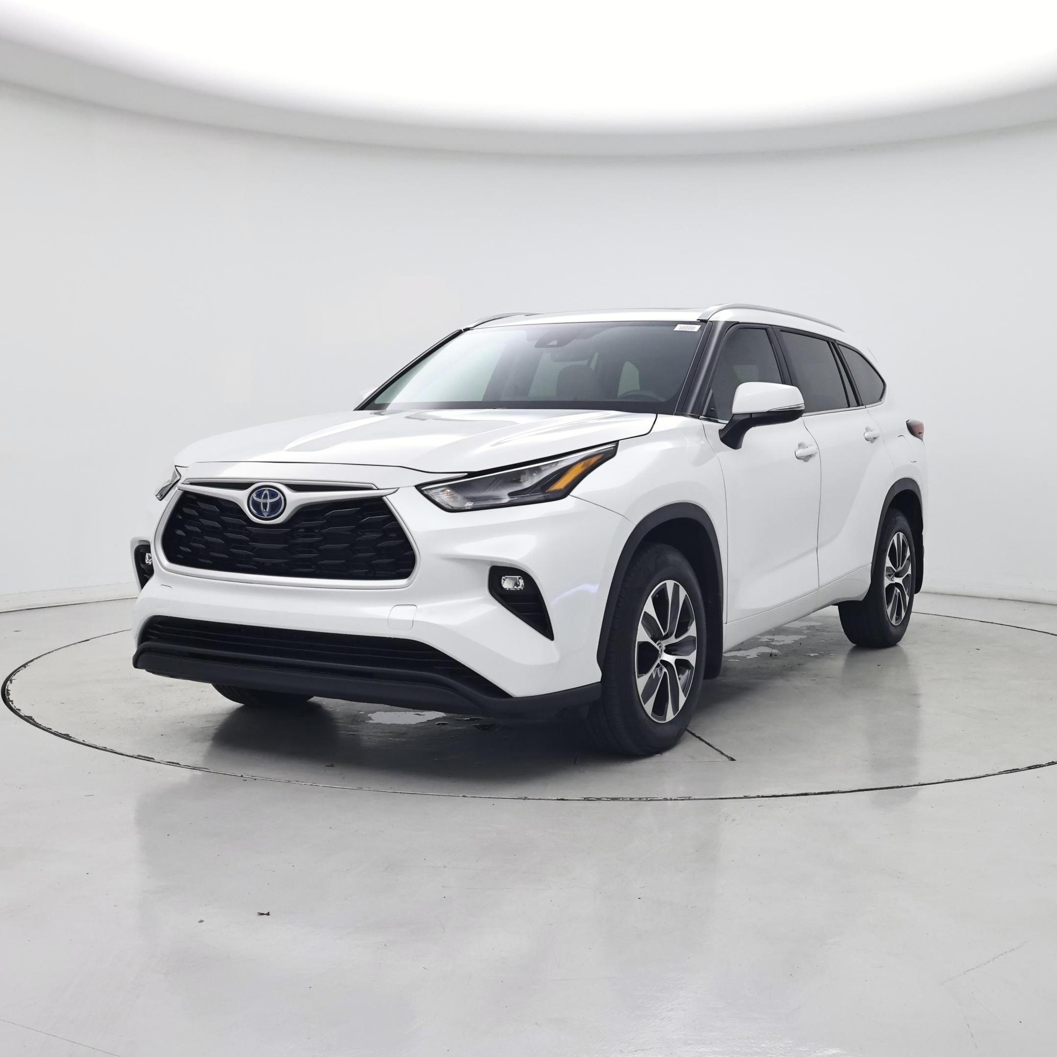 Thumbnail: 2024 Toyota Highlander - 4