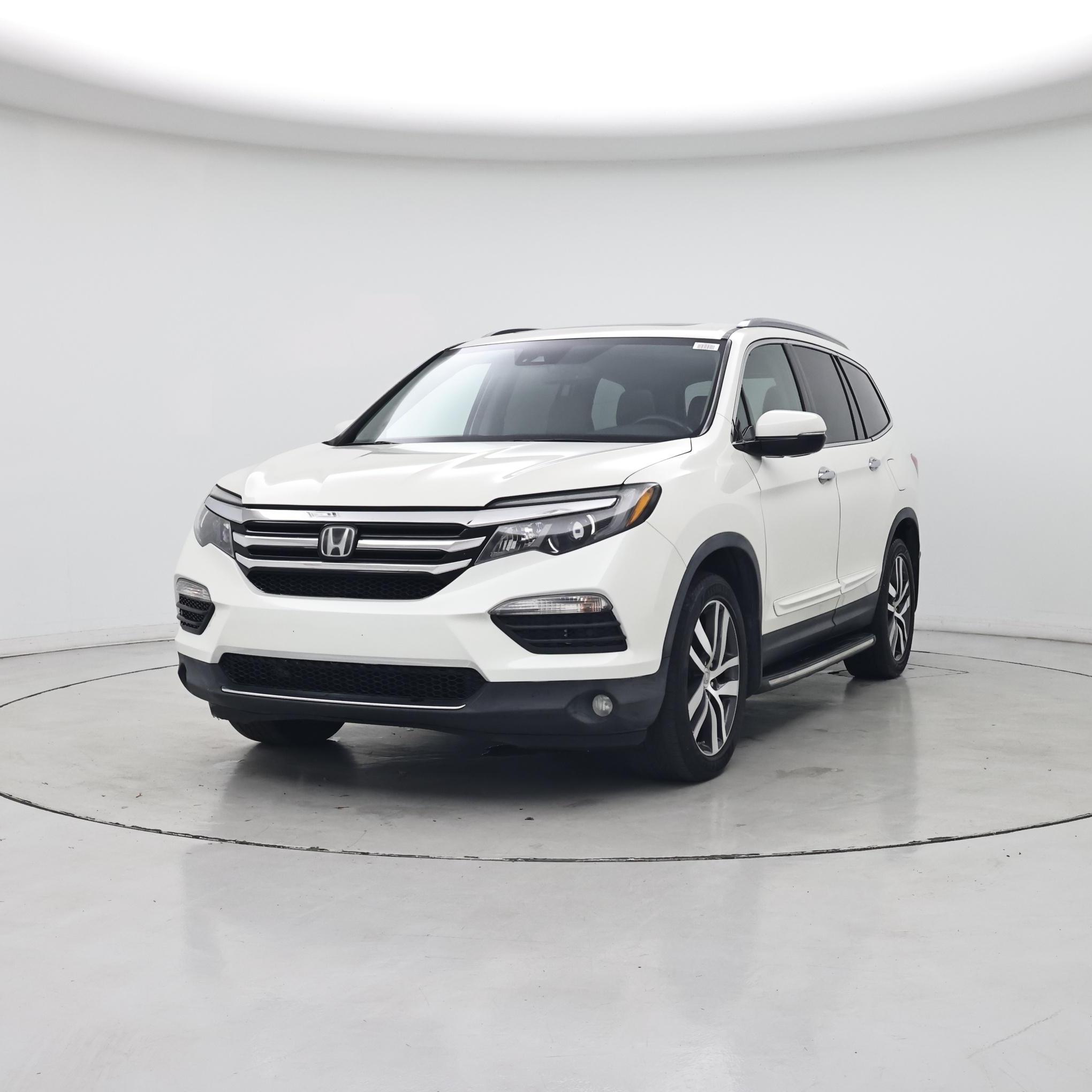 Thumbnail: 2016 Honda Pilot - 4