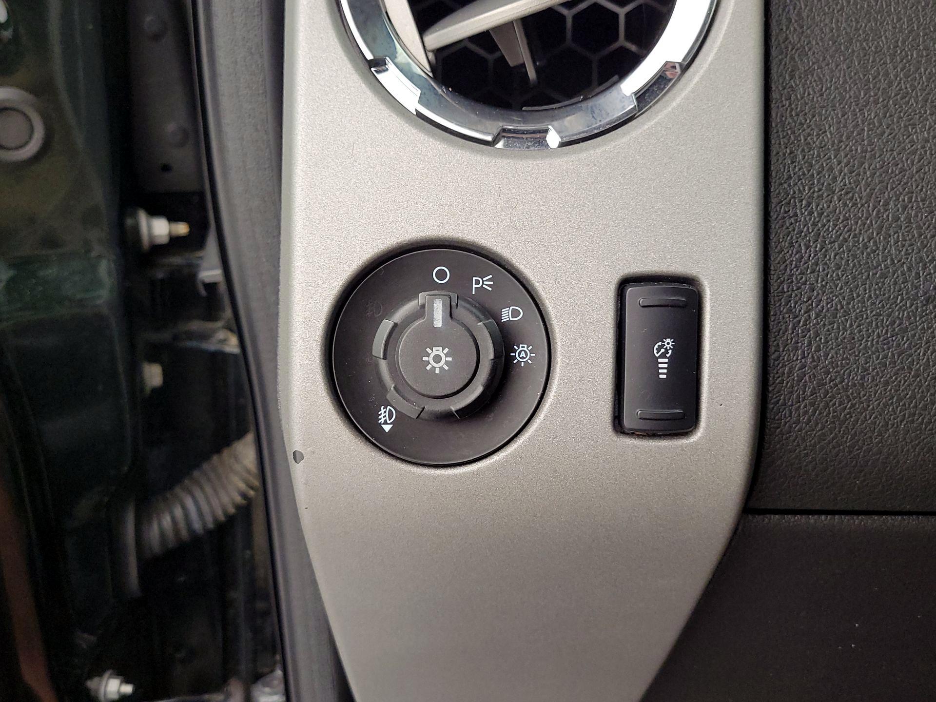 Thumbnail: 2014 Ford F-250 - 13